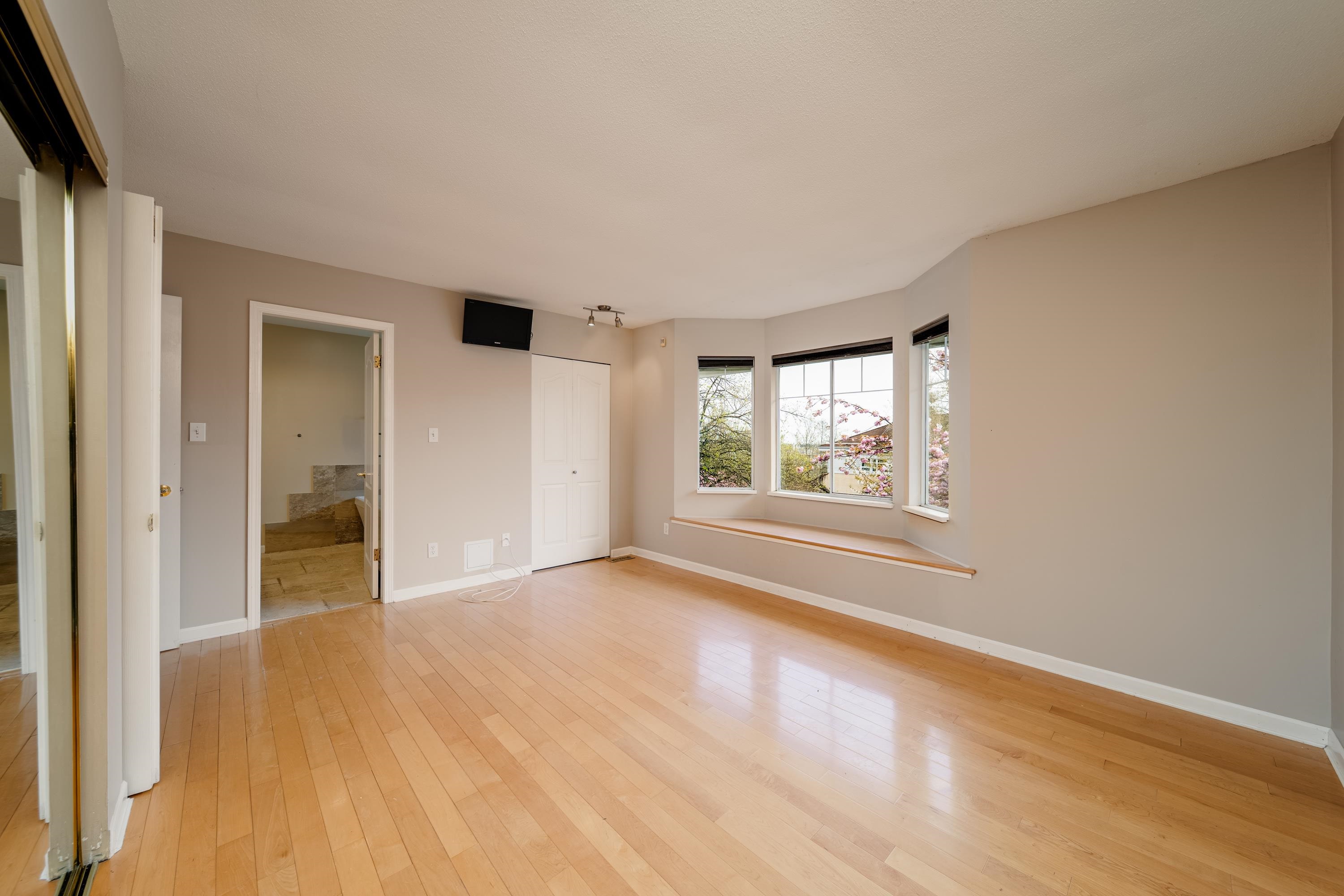227 WATERLEIGH DRIVE