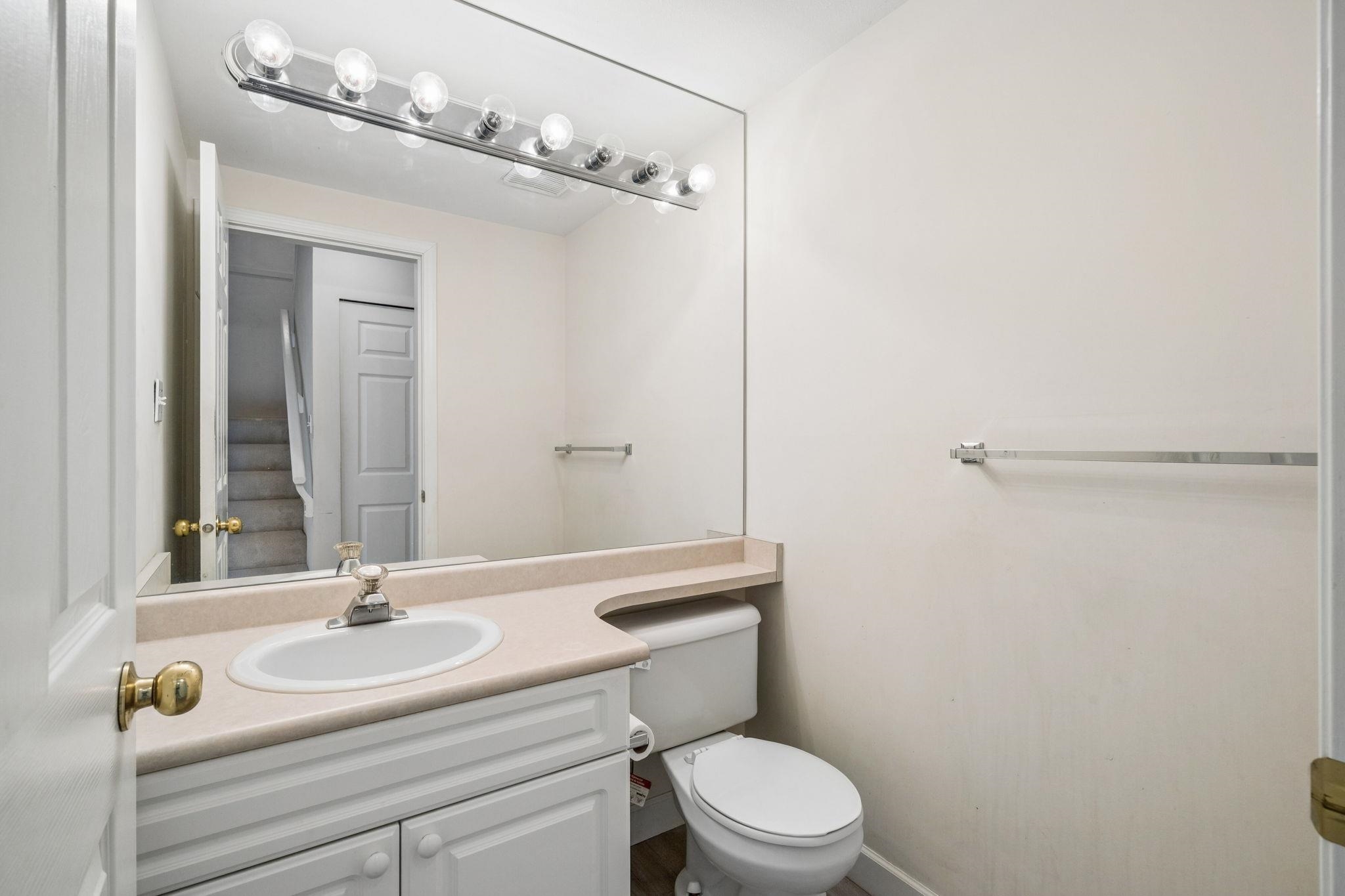 35 7488 SALISBURY AVENUE Unit: 35
