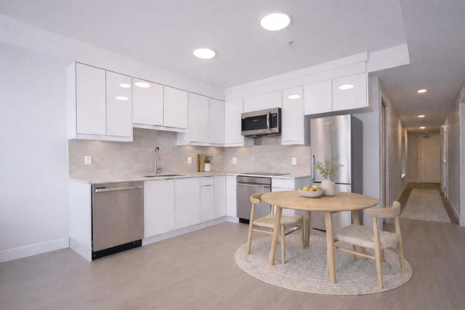 307 3050 KINGSWAY Unit: 307