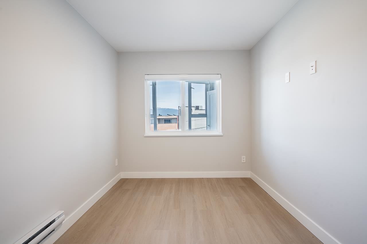 307 3050 KINGSWAY Unit: 307