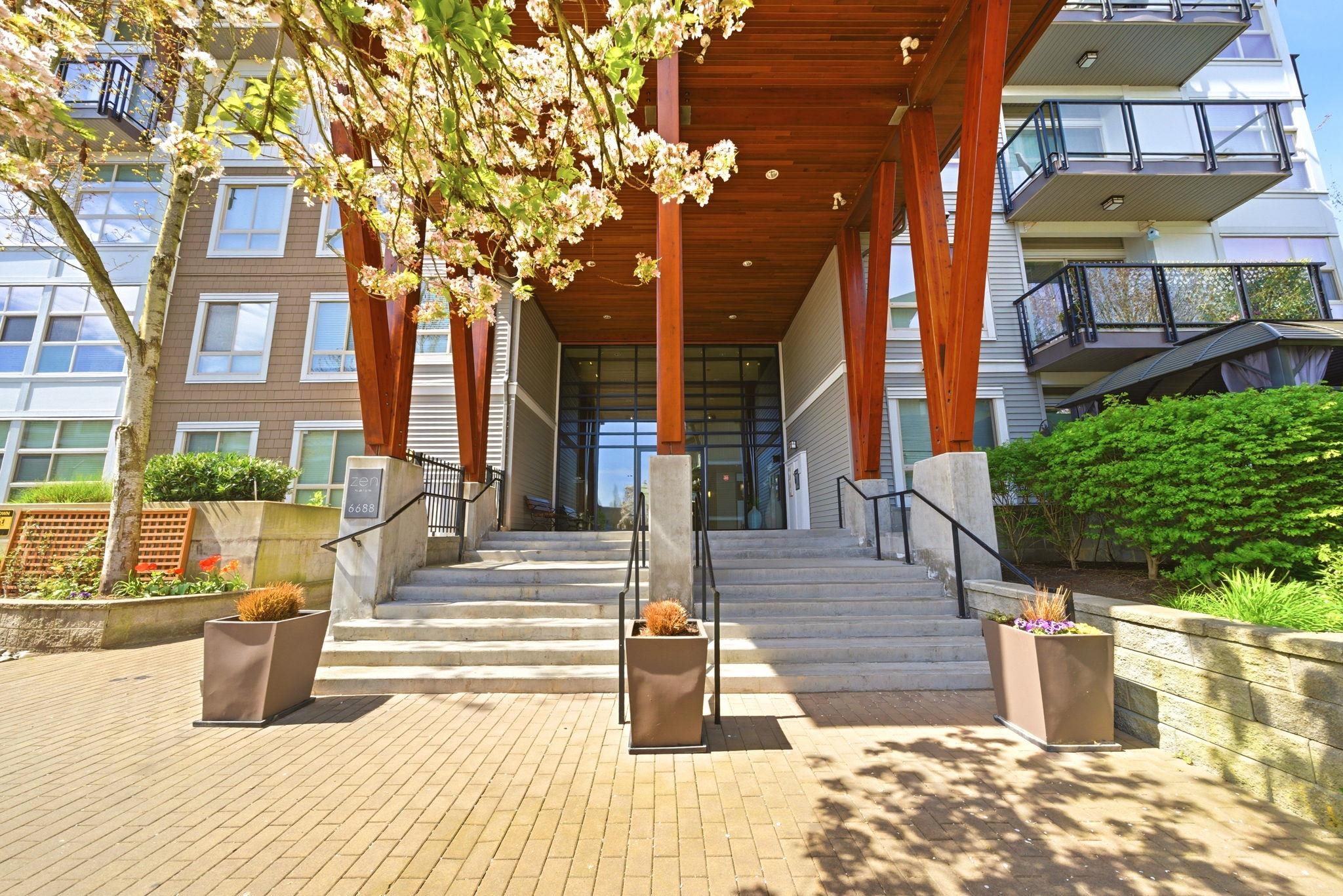 315 6688 120 STREET Unit: 315