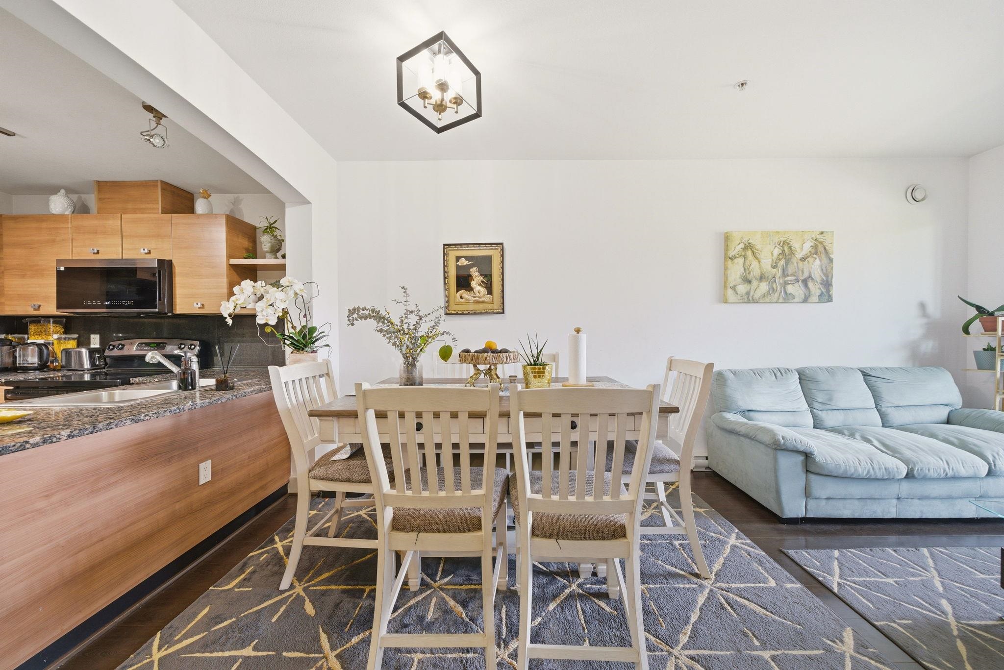 315 6688 120 STREET Unit: 315