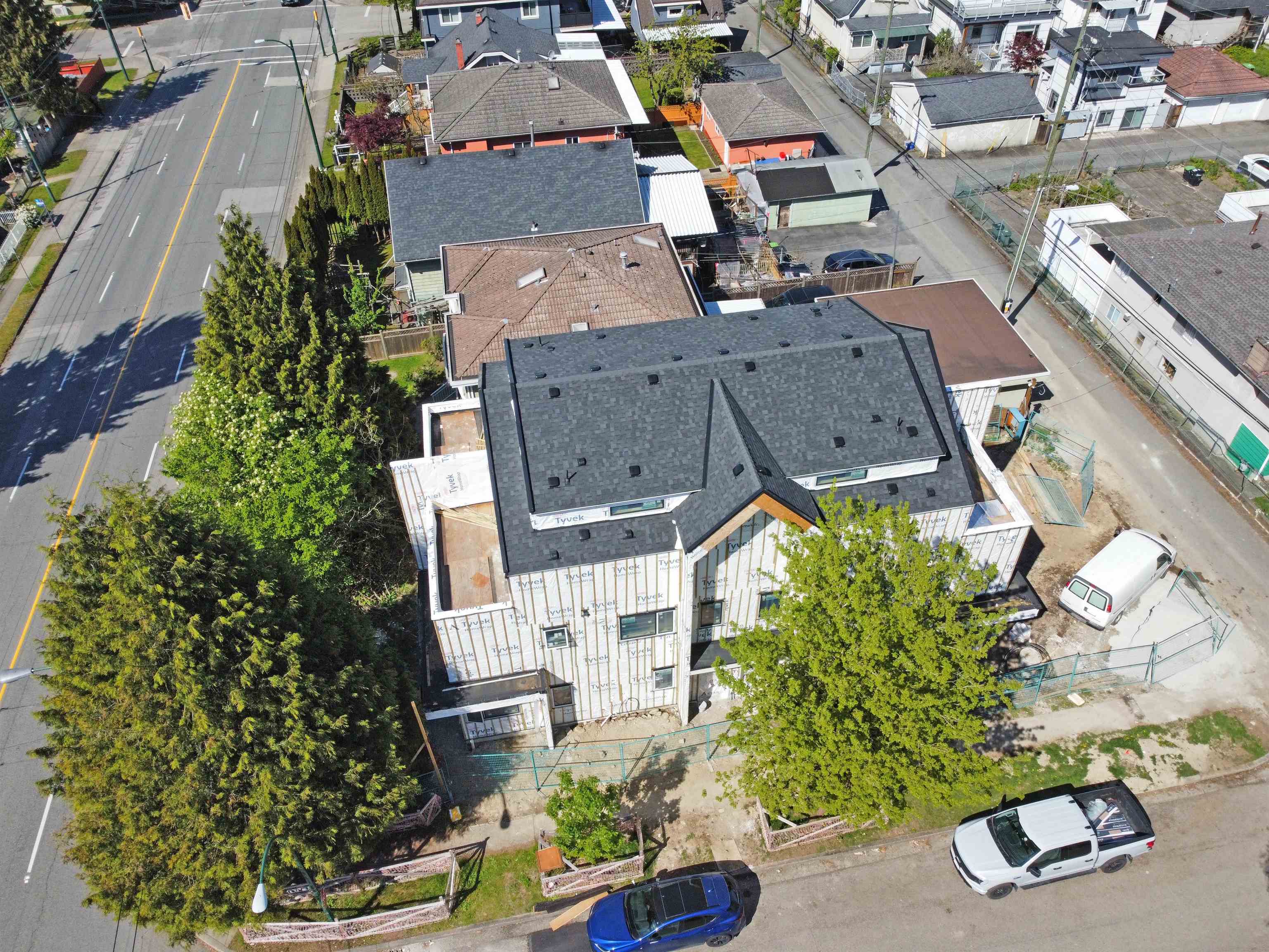 2 2017 E 23RD AVENUE Unit: 2