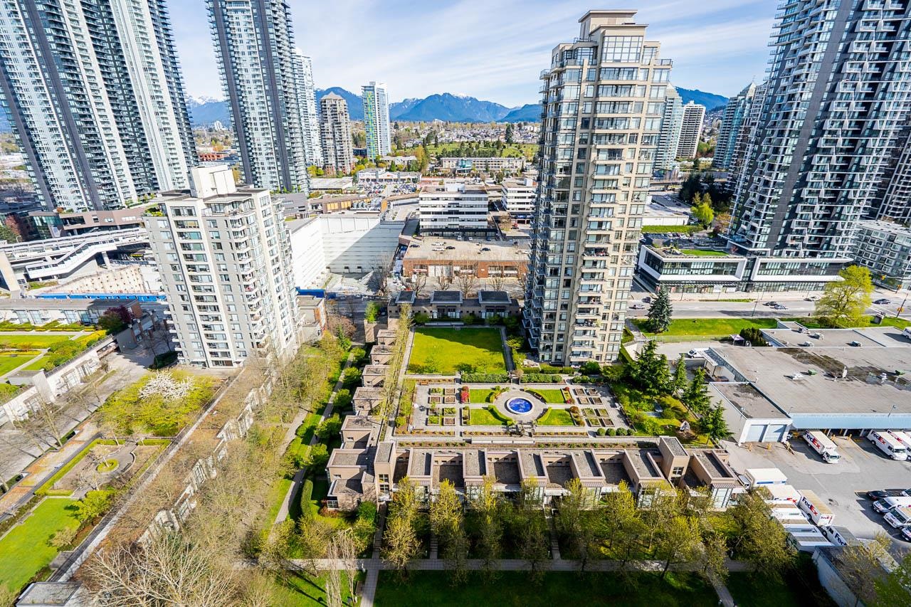 2305 2345 MADISON AVENUE Unit: 2305