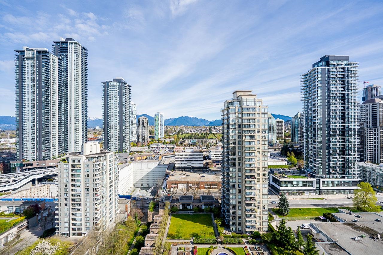 2305 2345 MADISON AVENUE Unit: 2305
