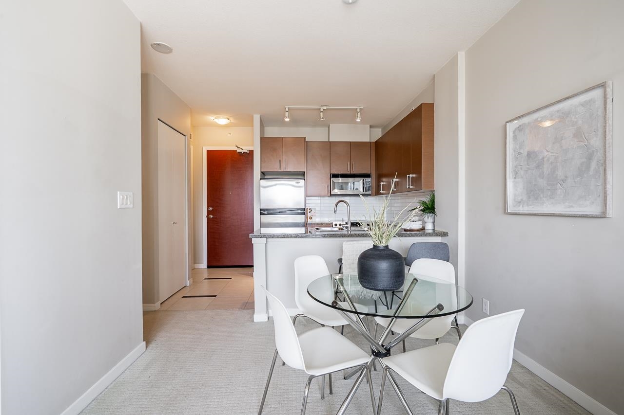 2305 2345 MADISON AVENUE Unit: 2305