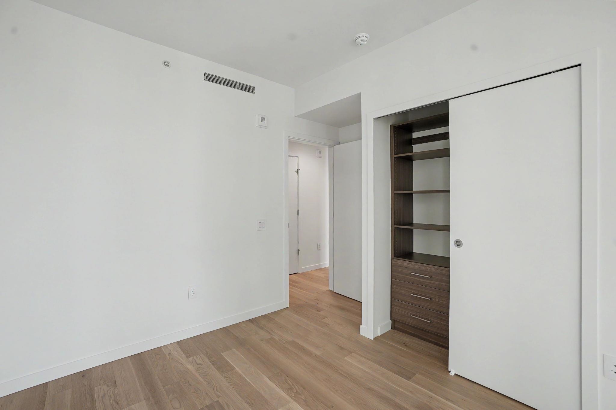 604 3963 UPLANDS WAY Unit: 604