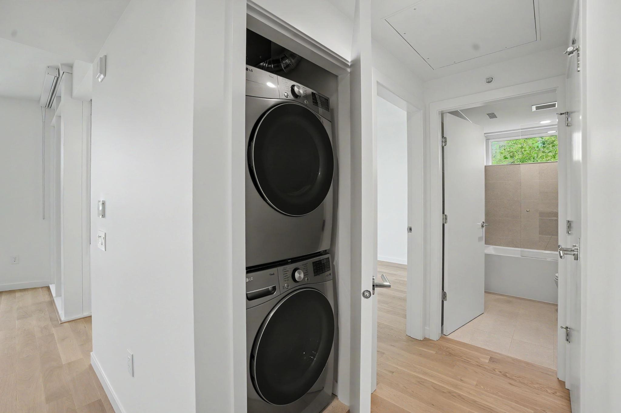 604 3963 UPLANDS WAY Unit: 604
