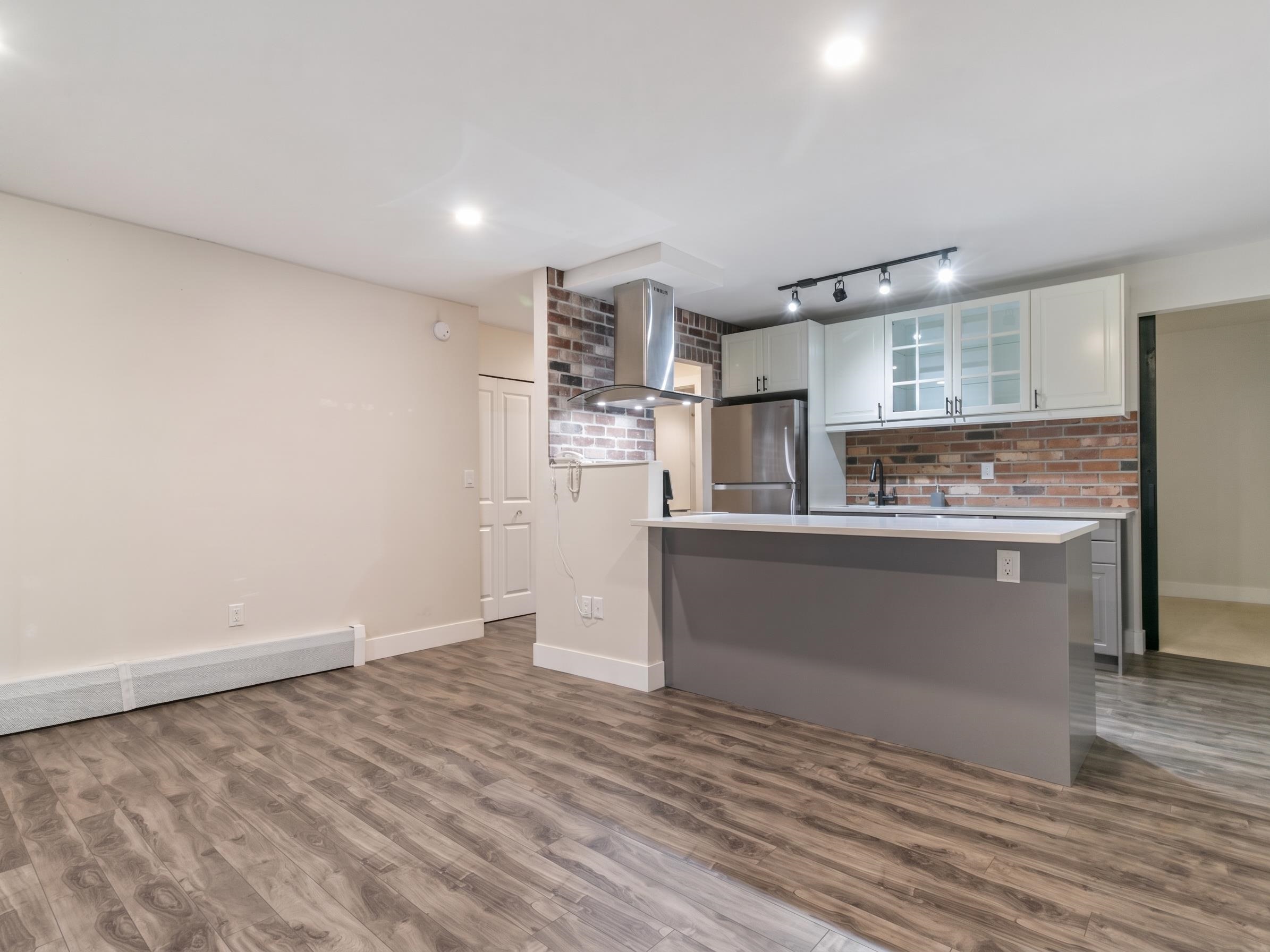 114 2250 OXFORD STREET Unit: 114
