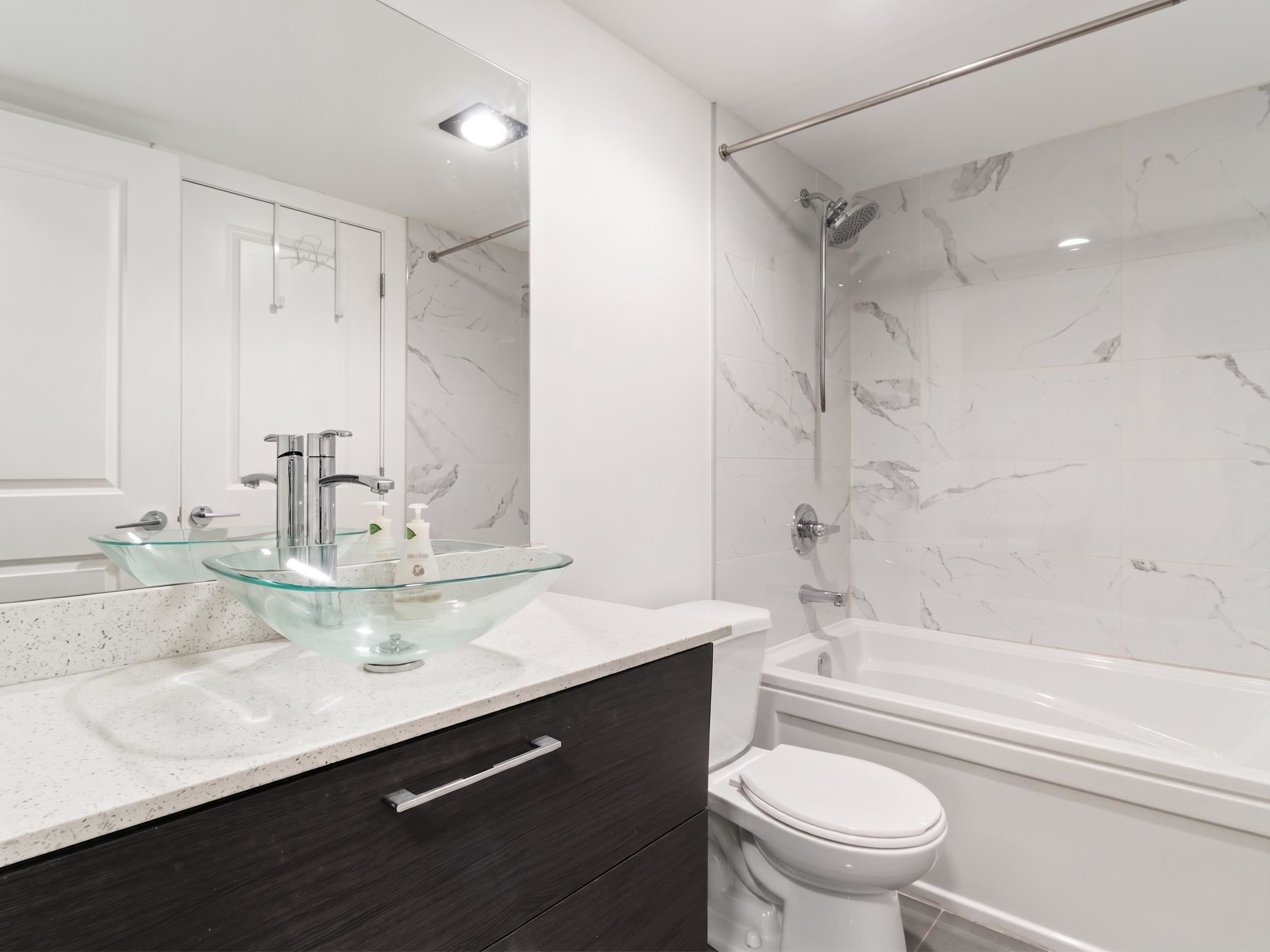 114 2250 OXFORD STREET Unit: 114
