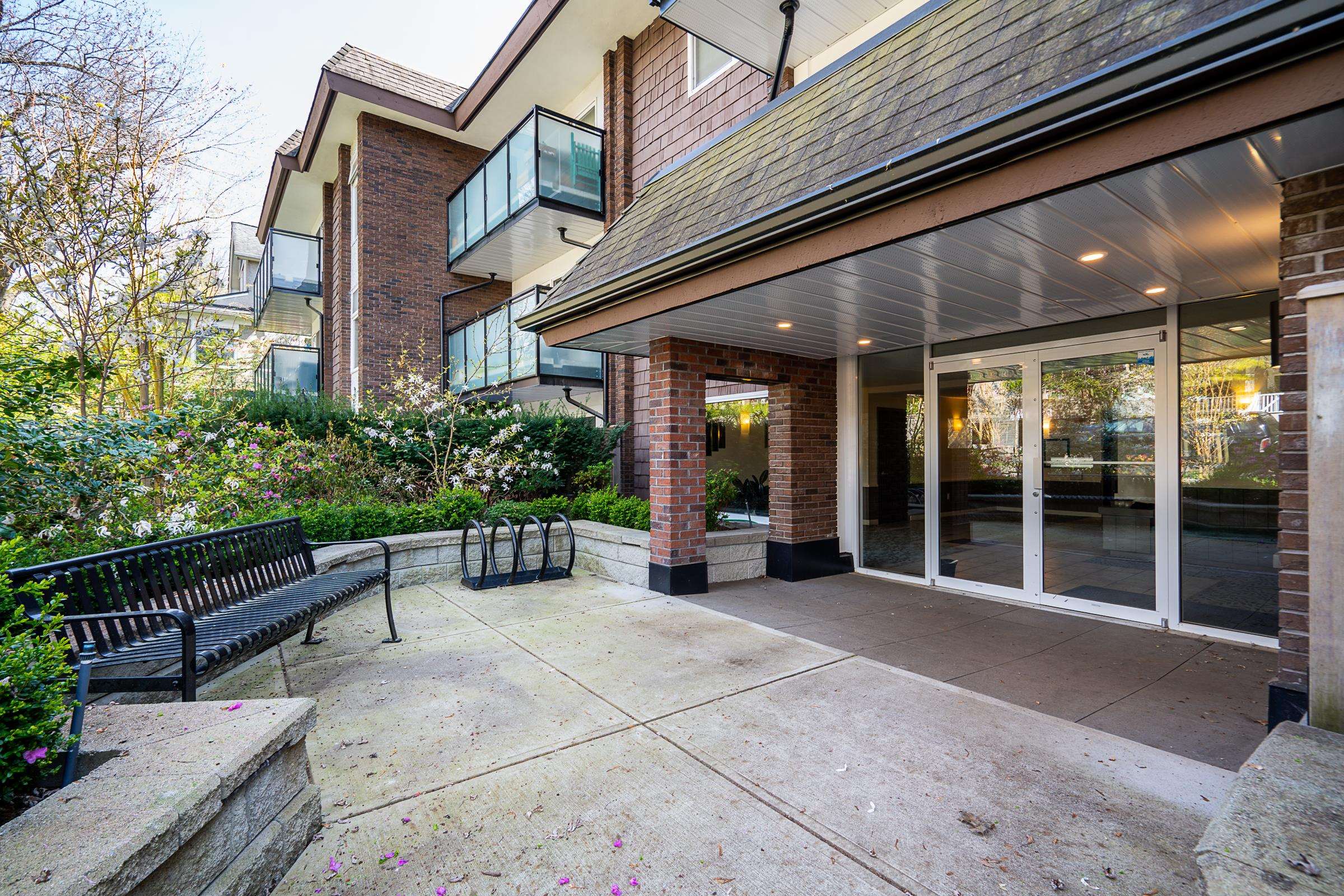 114 2250 OXFORD STREET Unit: 114