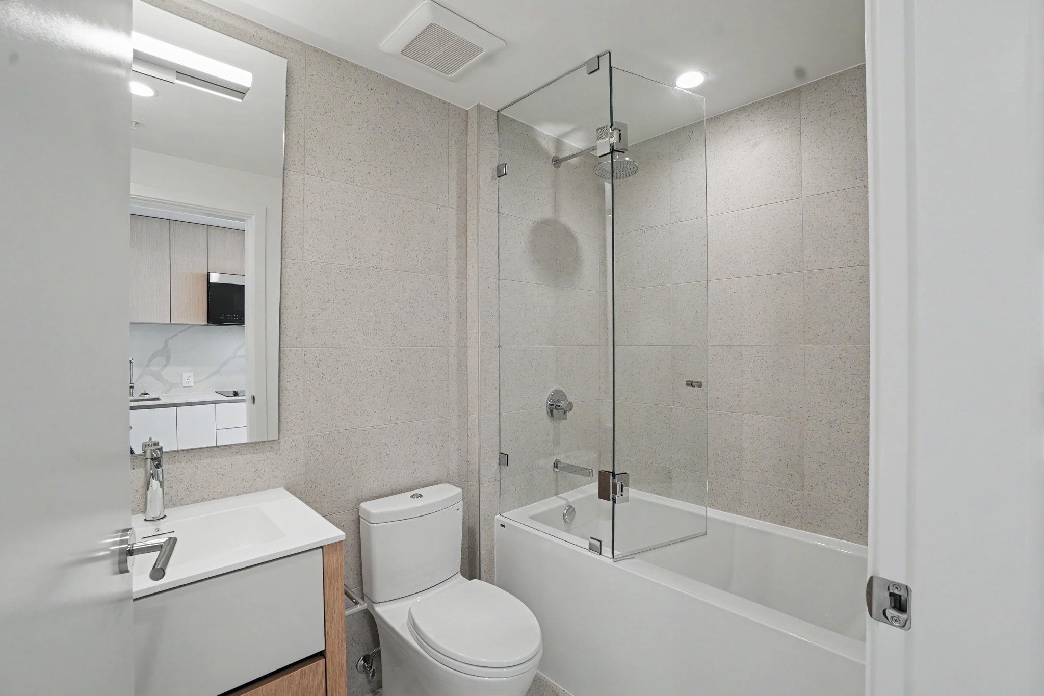 606 3963 UPLANDS WAY Unit: 606