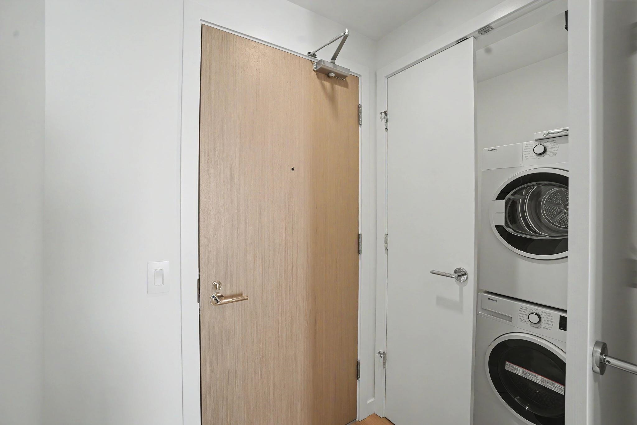 606 3963 UPLANDS WAY Unit: 606