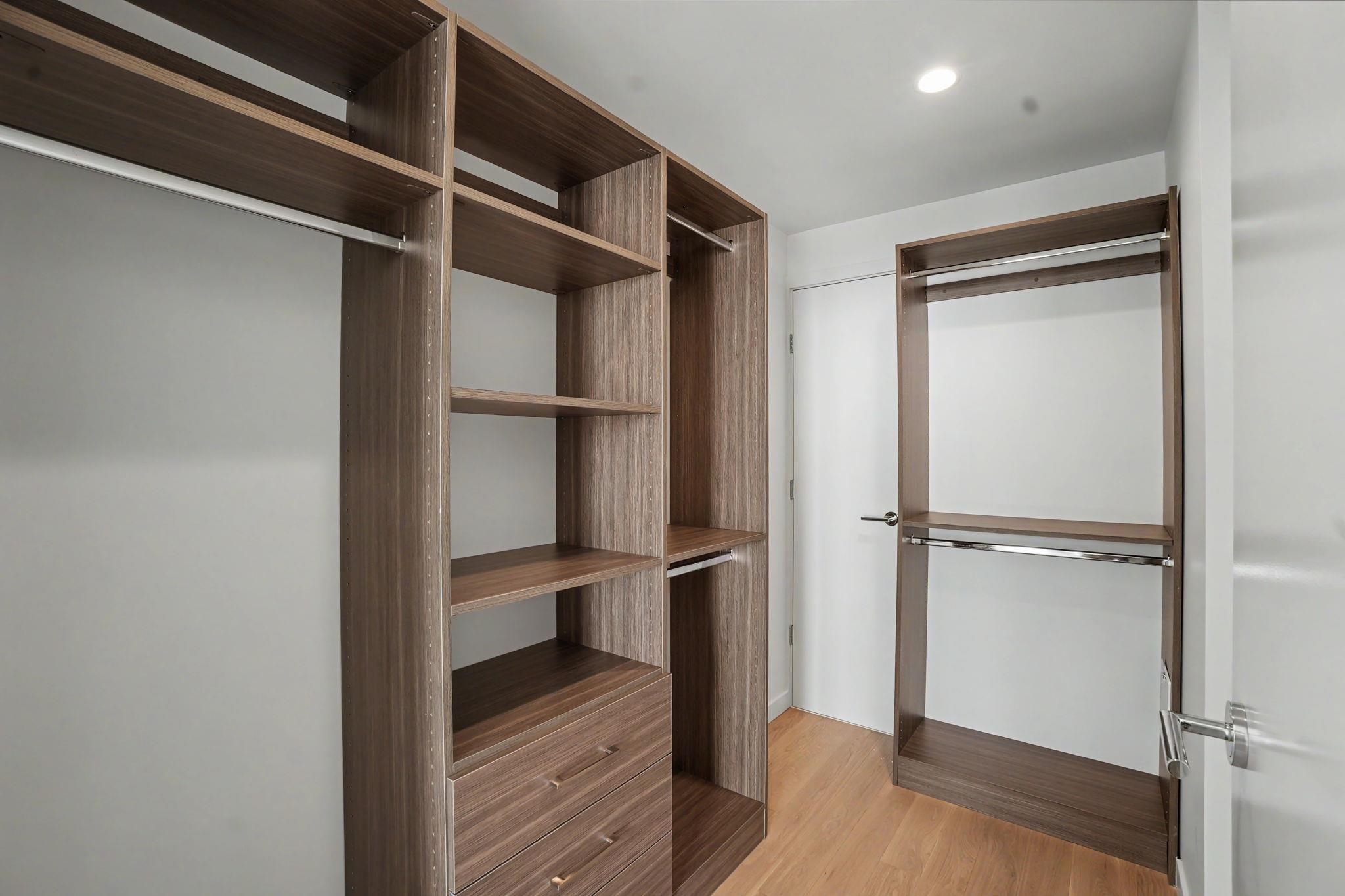 606 3963 UPLANDS WAY Unit: 606
