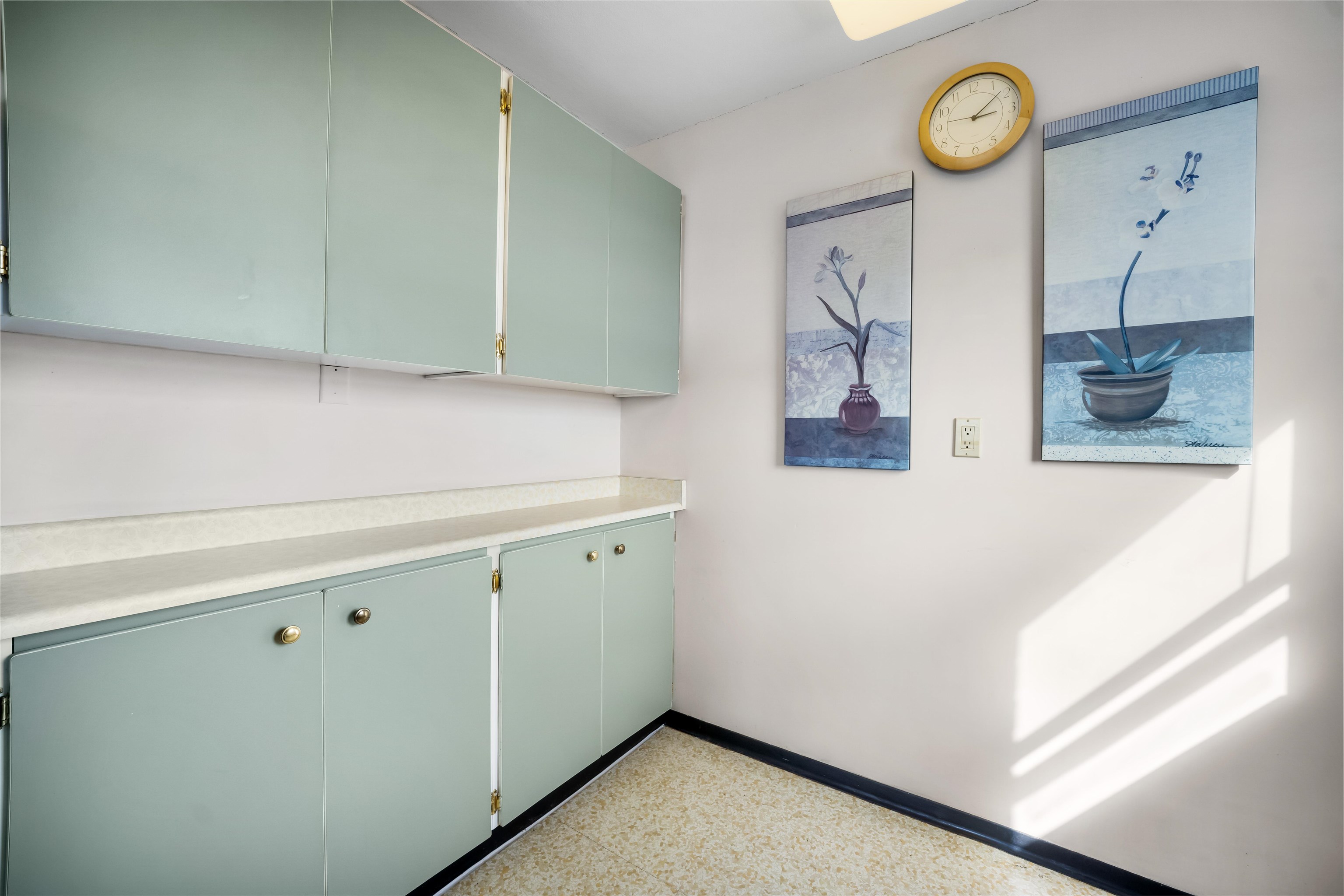 1310 6331 MINORU BOULEVARD Unit: 1310