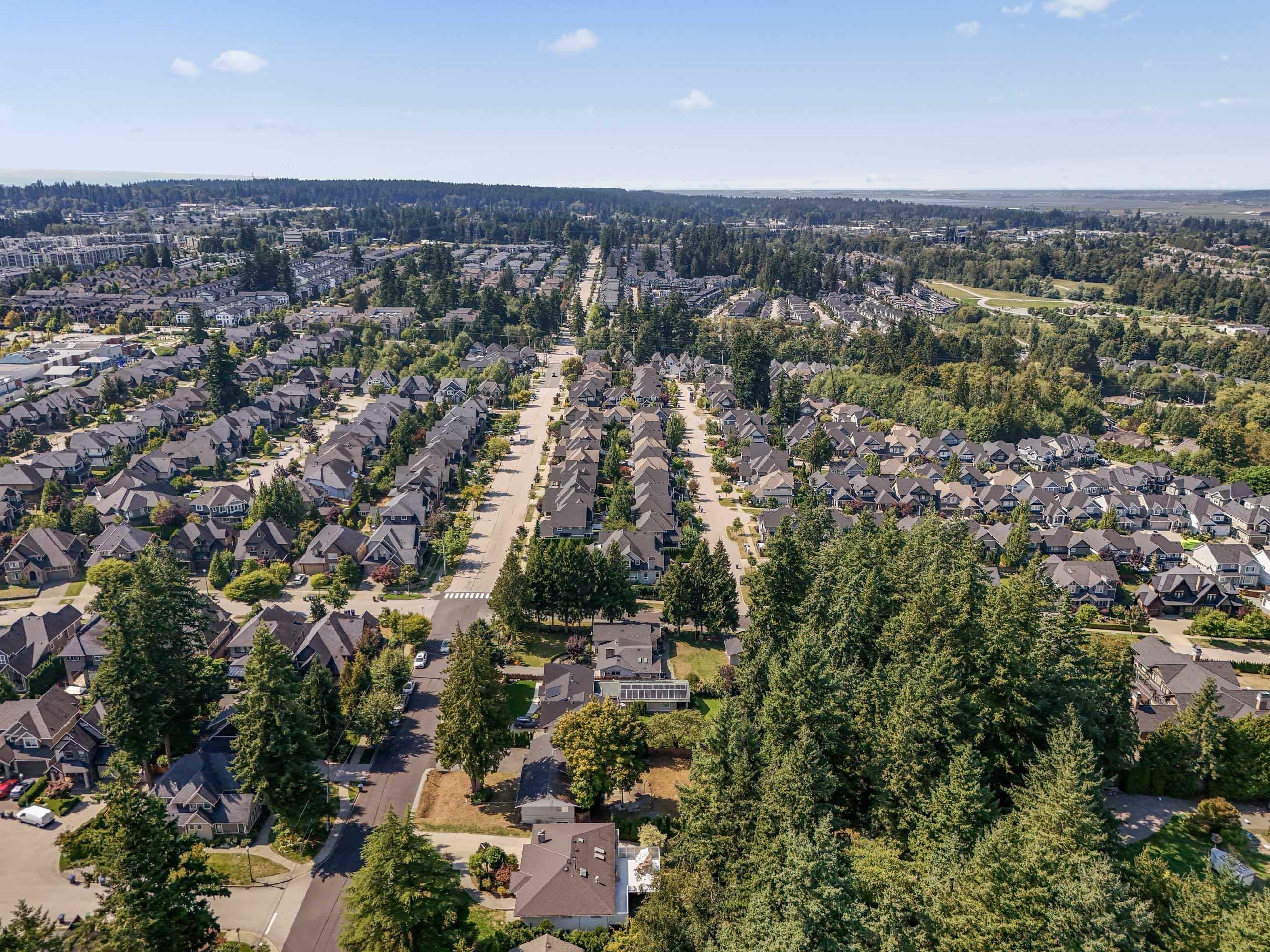 16235 28 AVENUE Unit: 16235