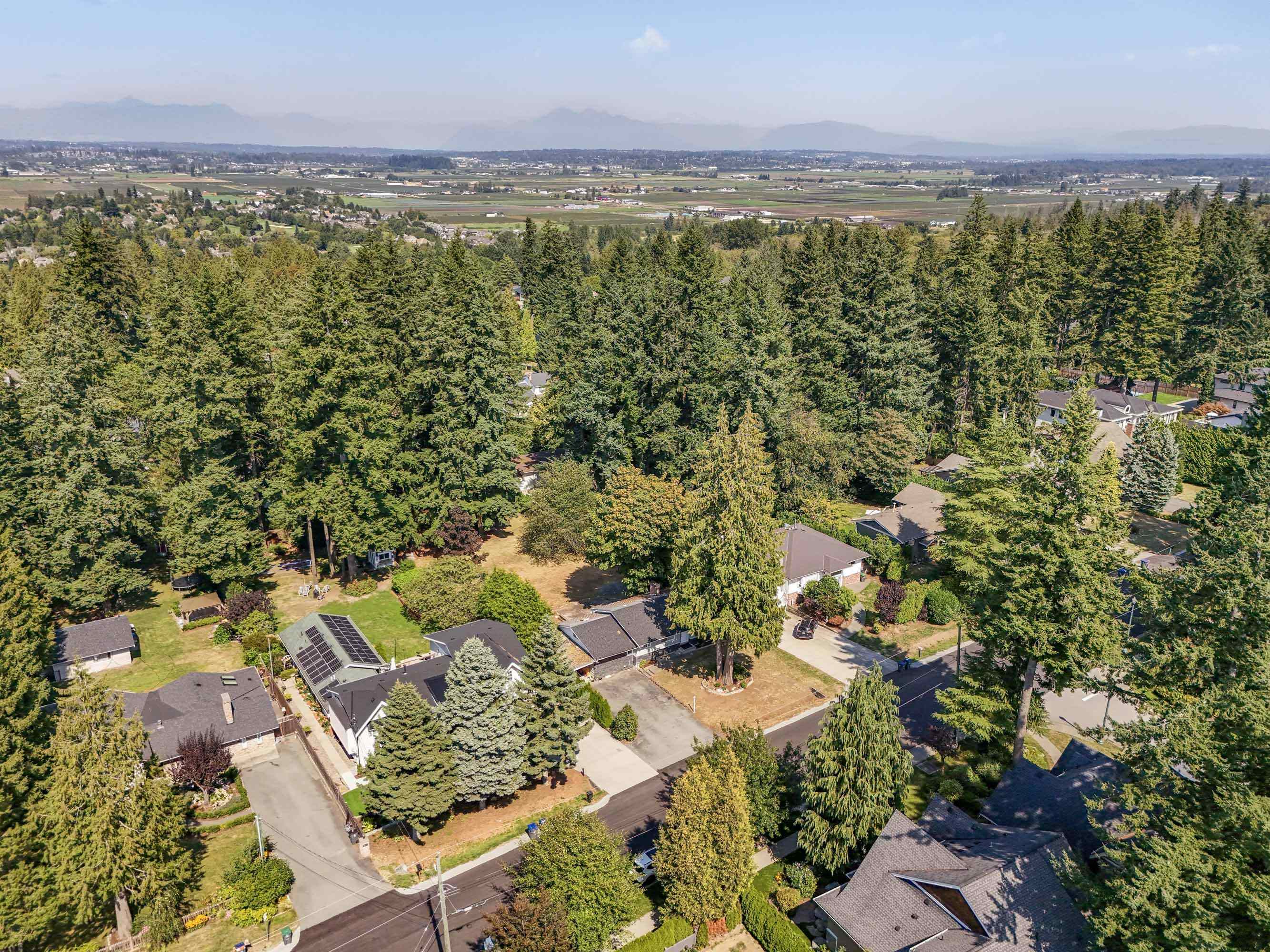 16235 28 AVENUE Unit: 16235