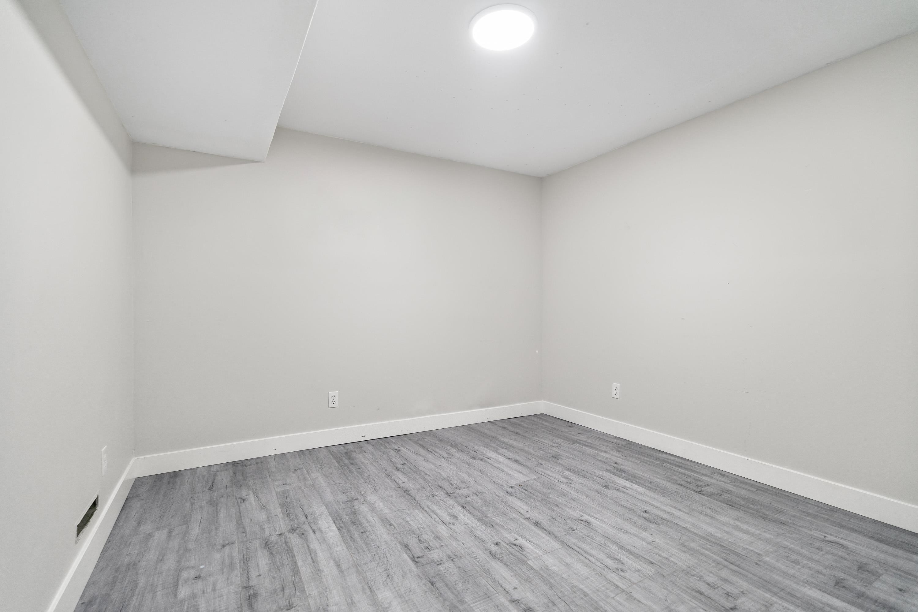 16235 28 AVENUE Unit: 16235