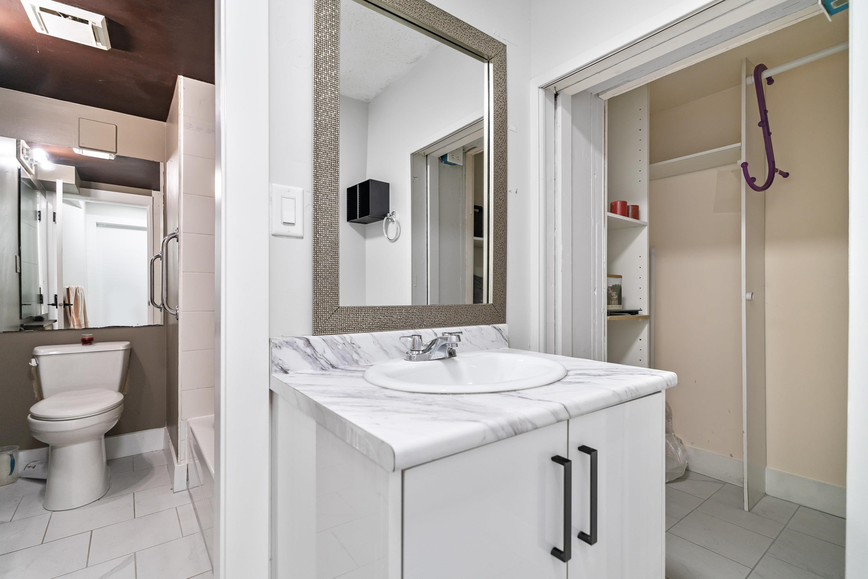16235 28 AVENUE Unit: 16235
