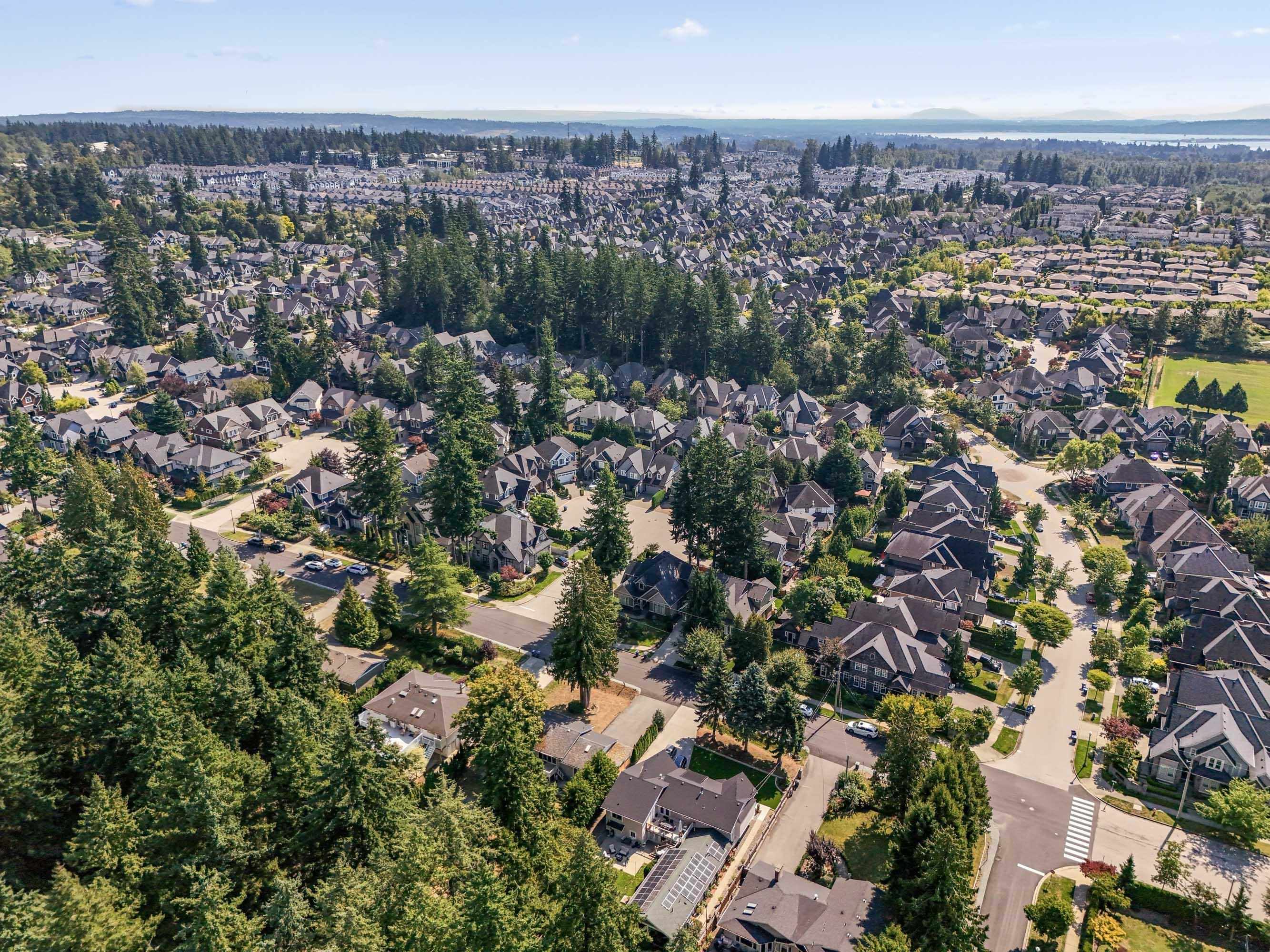 16235 28 AVENUE Unit: 16235