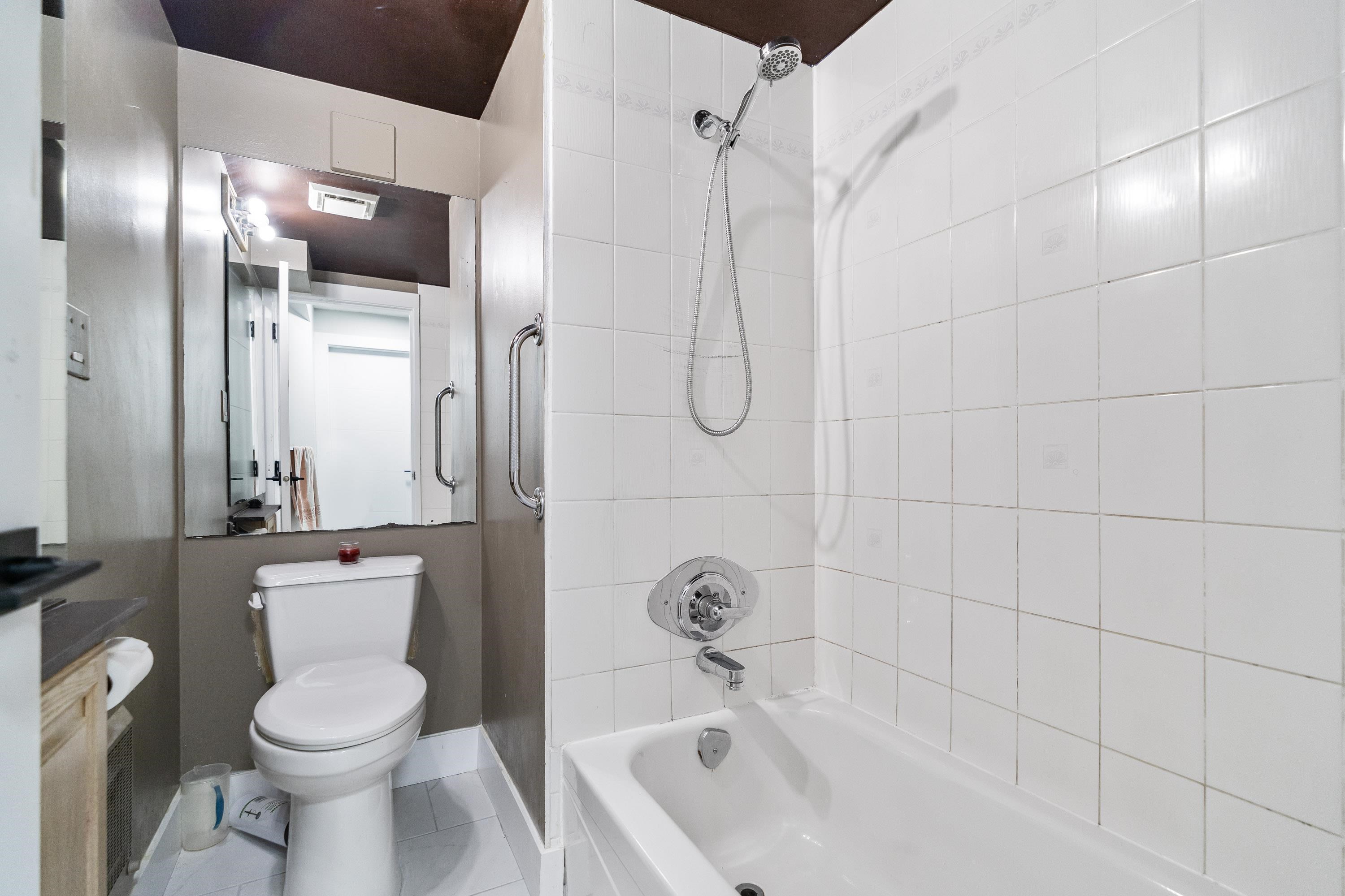 16235 28 AVENUE Unit: 16235