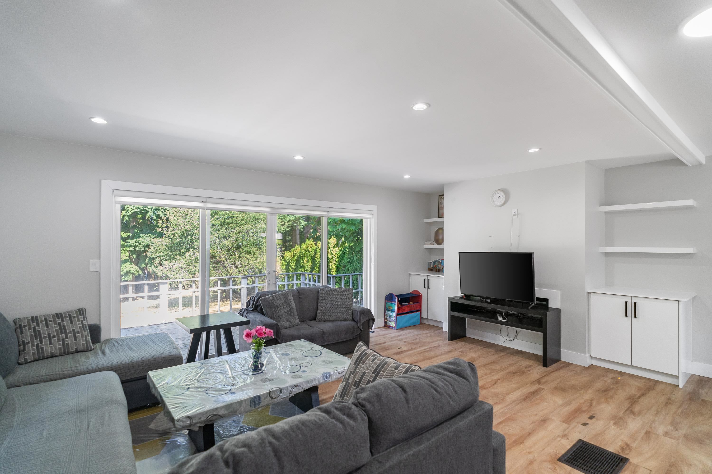 16235 28 AVENUE Unit: 16235