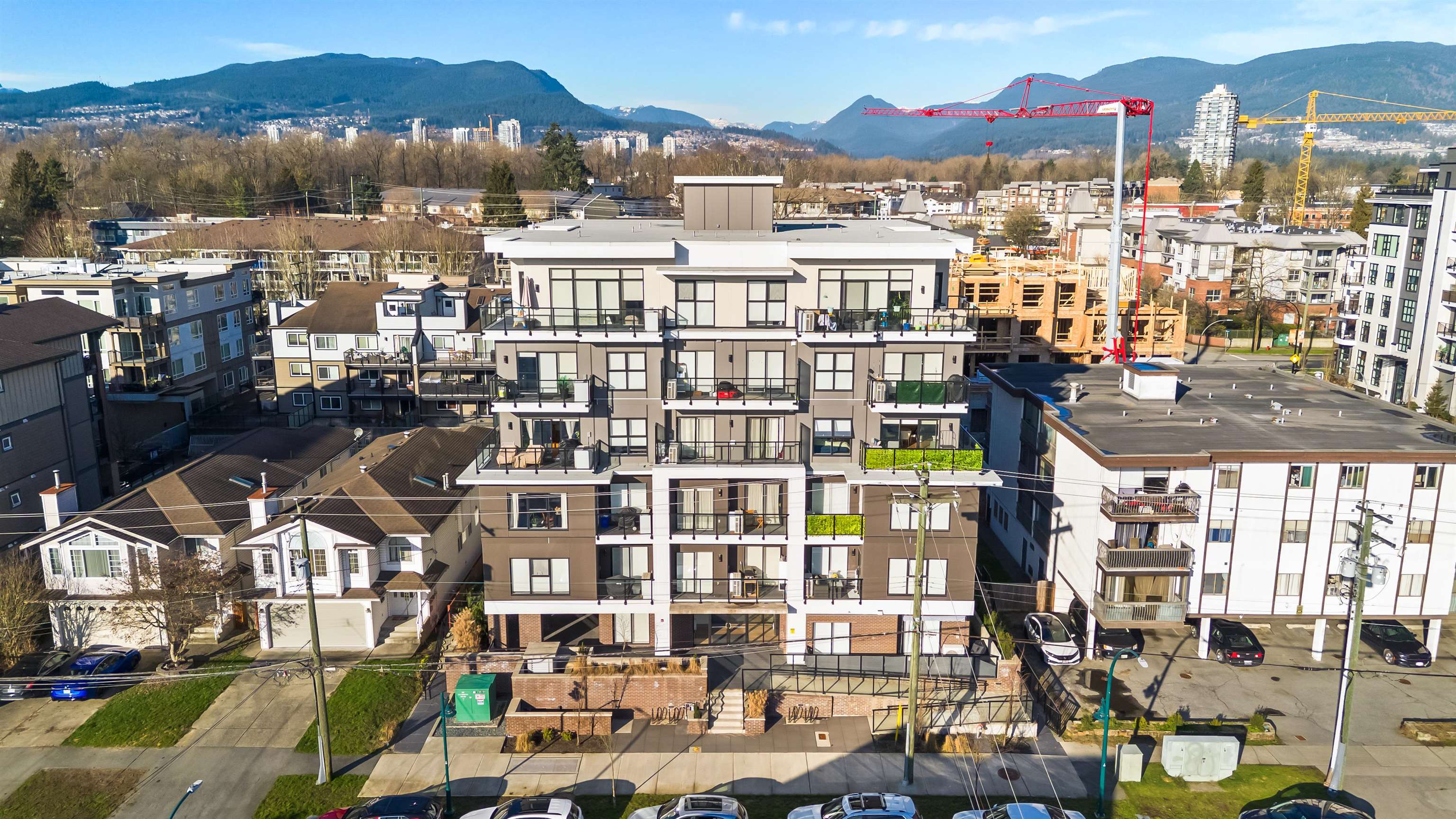 404 2331 KELLY AVENUE Unit: 404