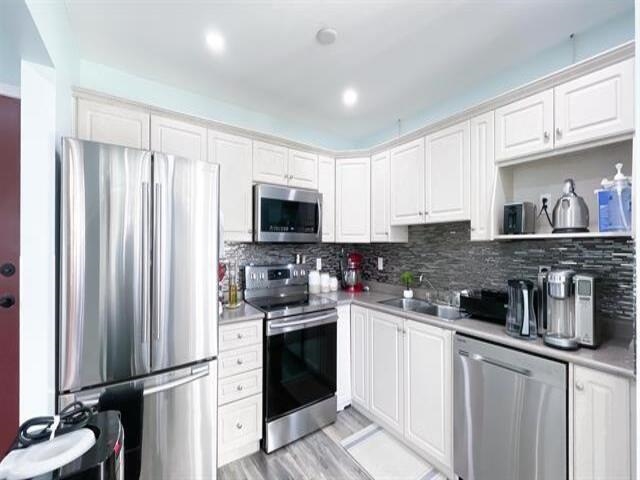 408 33480 GEORGE FERGUSON WAY Unit: 408