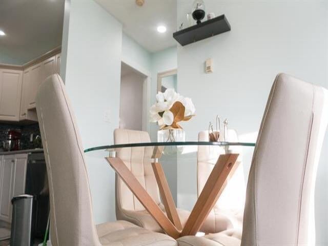 408 33480 GEORGE FERGUSON WAY Unit: 408