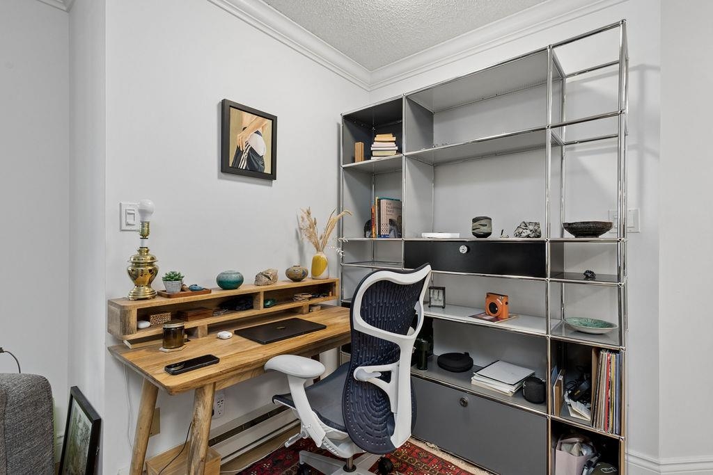 202 1220 BARCLAY STREET Unit: 202
