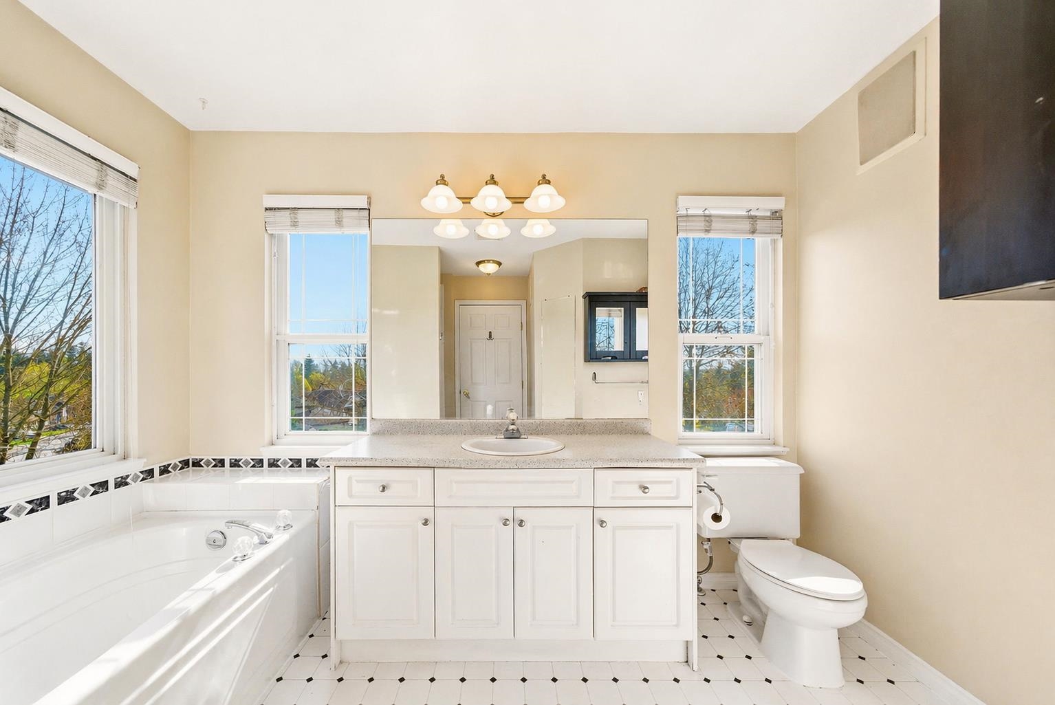 23800 KANAKA WAY