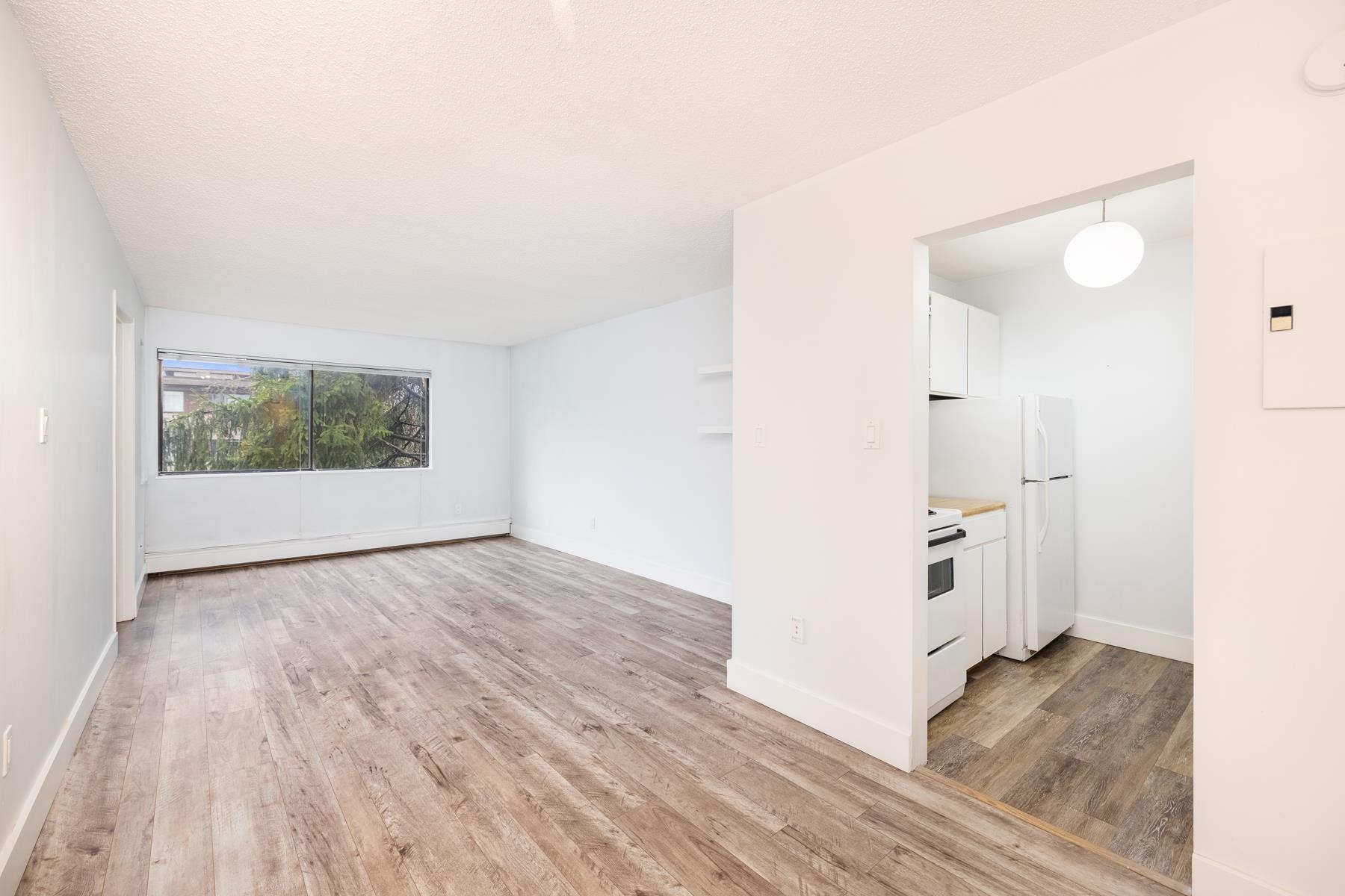 201 830 E 7TH AVENUE Unit: 201
