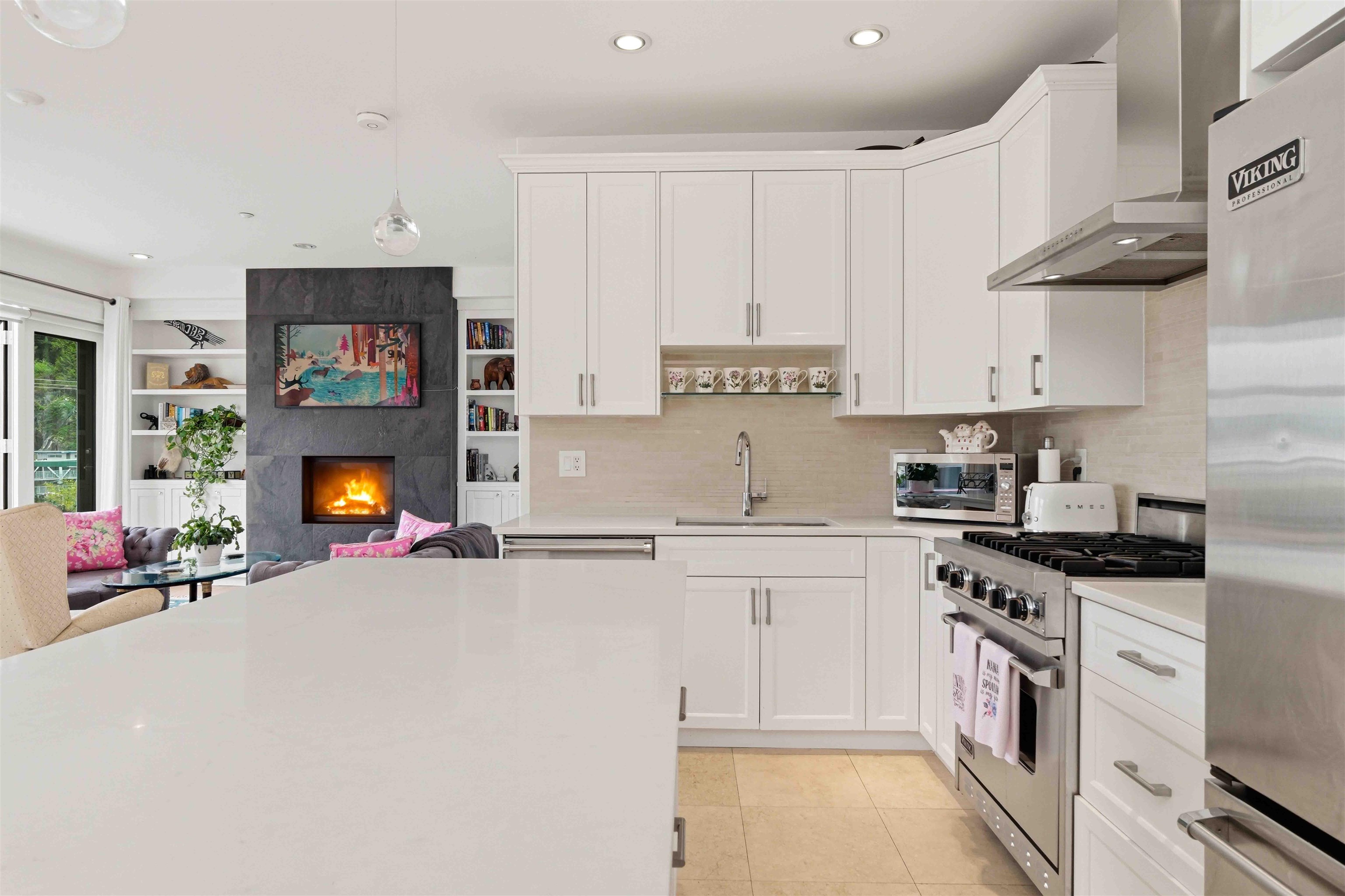 PH 1 6688 ROYAL AVENUE Unit: PH 1