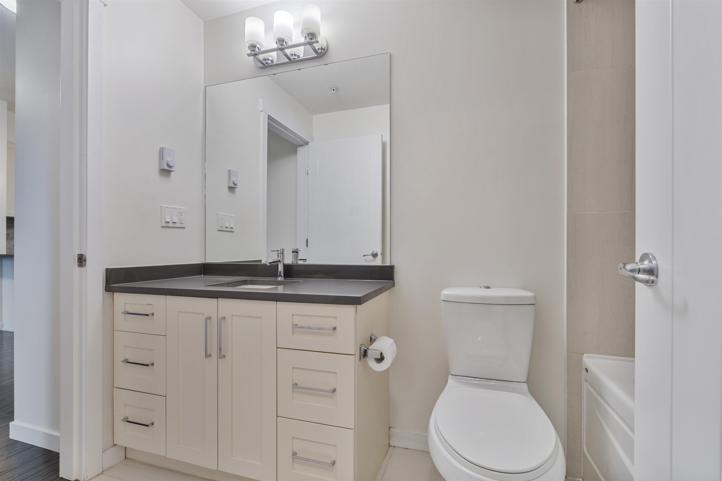 317 2855 156 STREET Unit: 317
