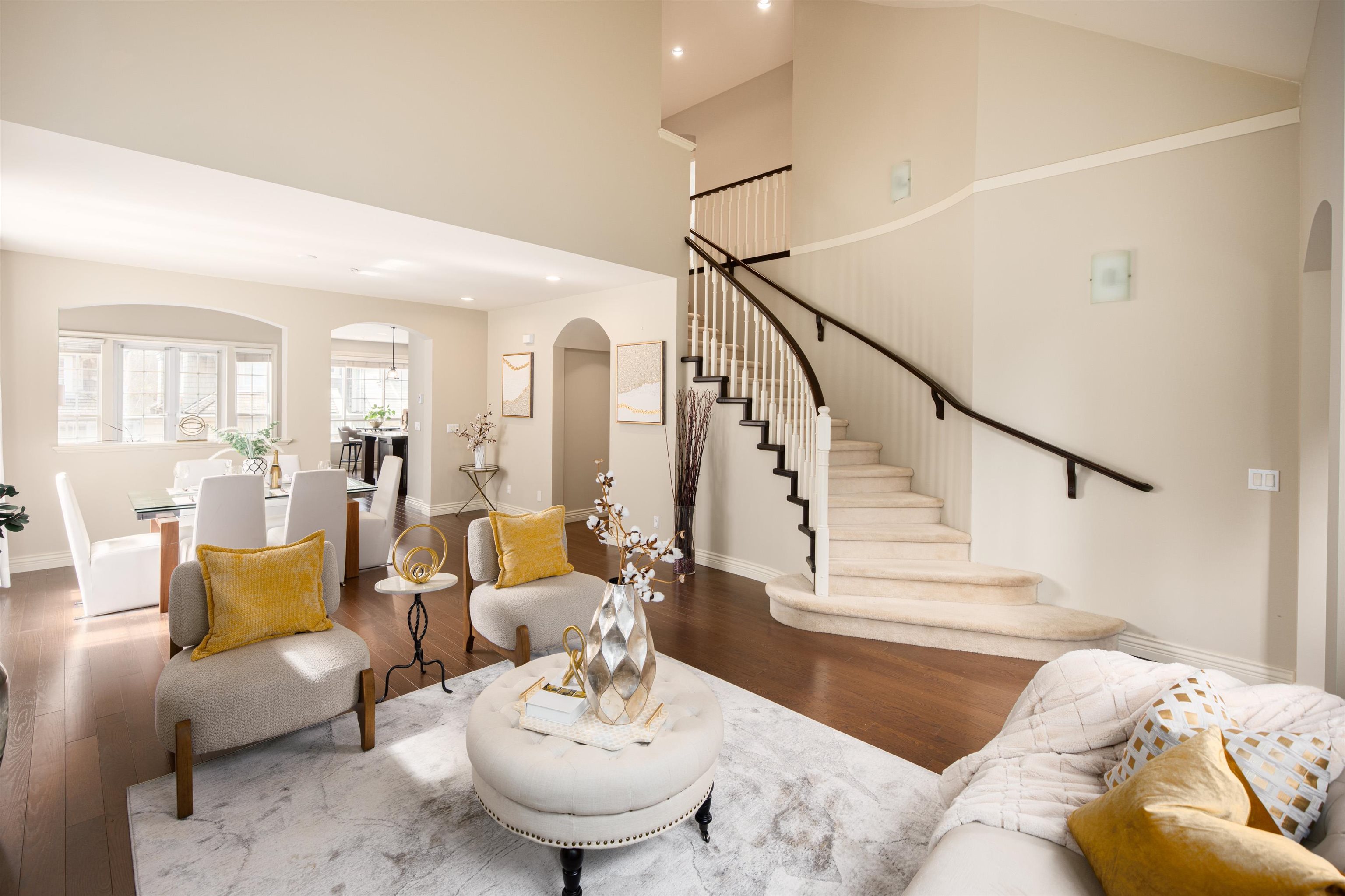 6380 LARKIN DRIVE