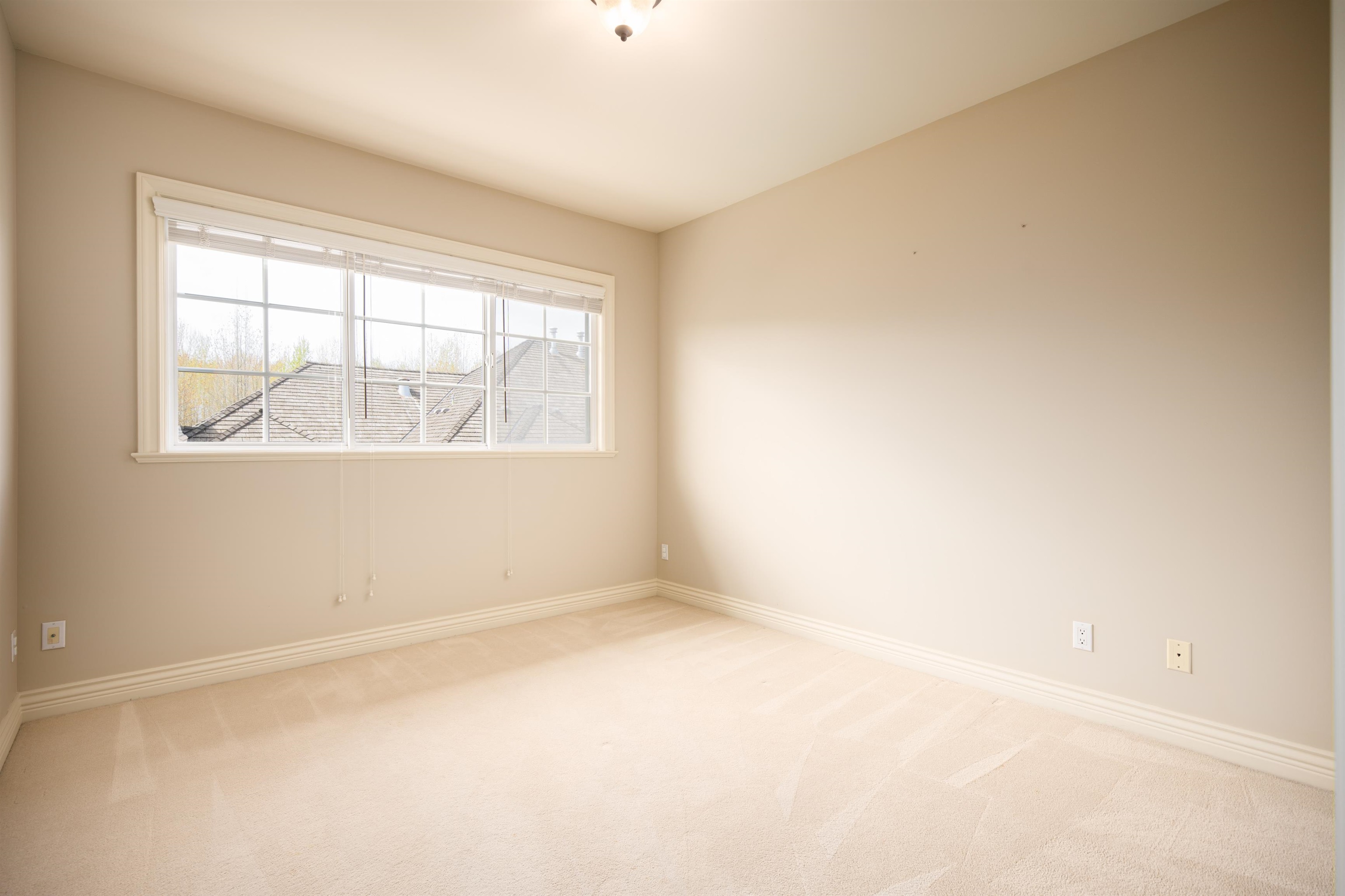 6380 LARKIN DRIVE