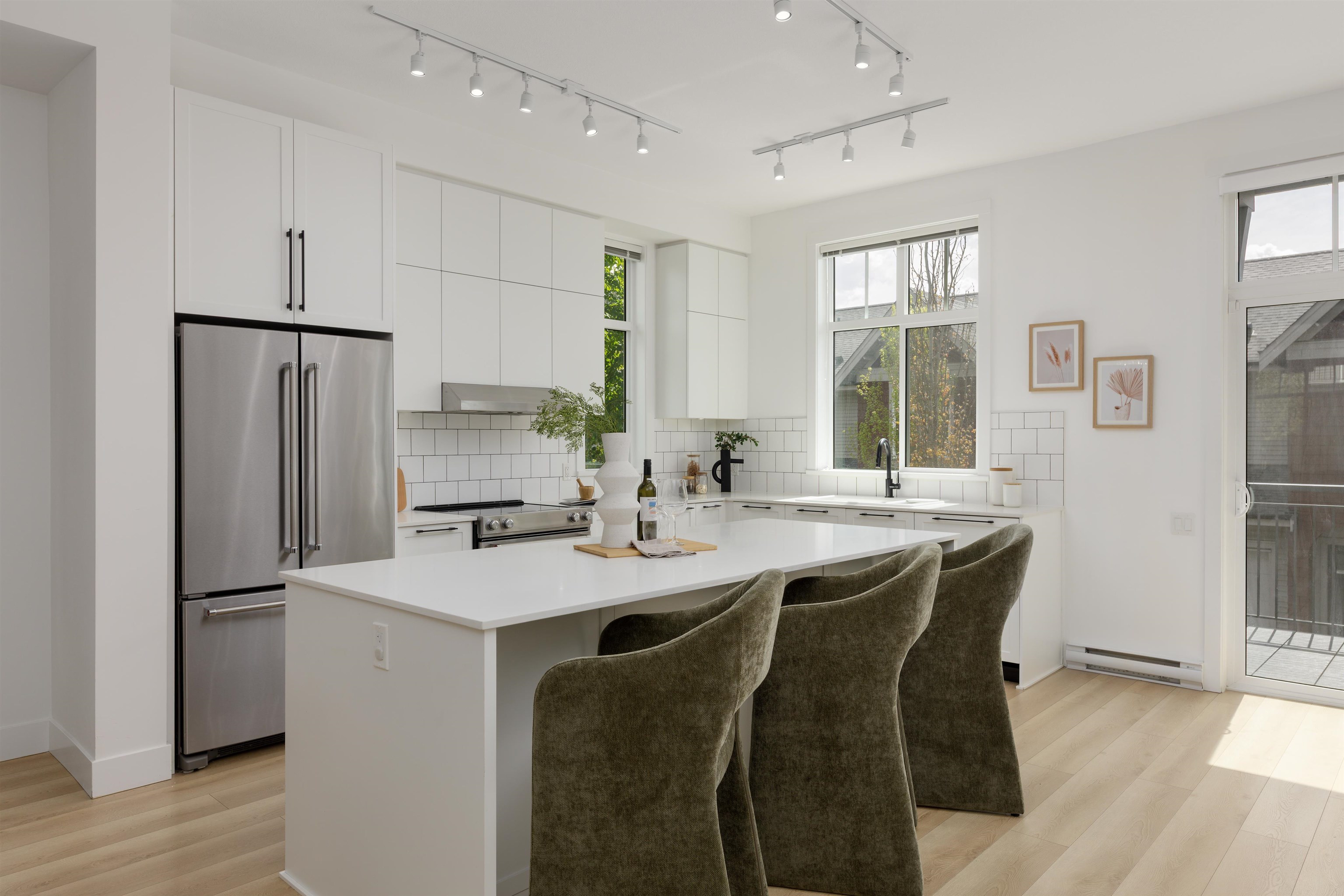 119 3529 BAYCREST AVENUE Unit: 119