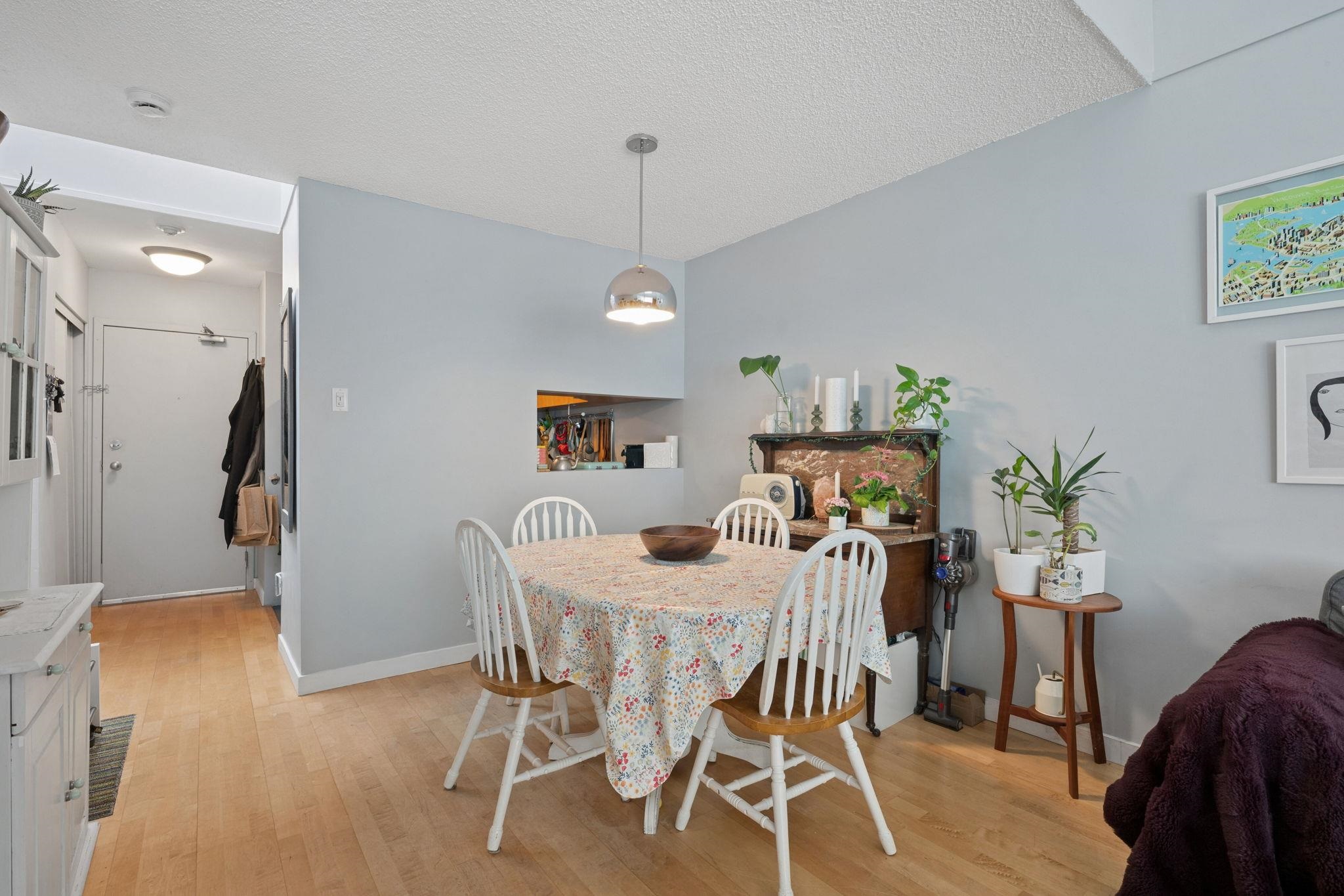 407 1345 COMOX STREET Unit: 407