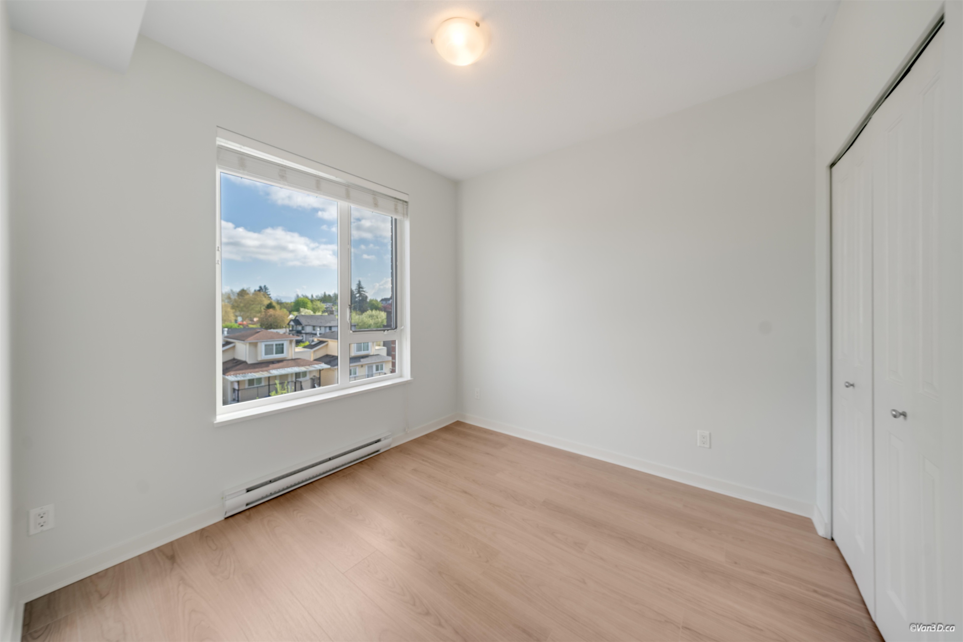 329 2239 KINGSWAY Unit: 329