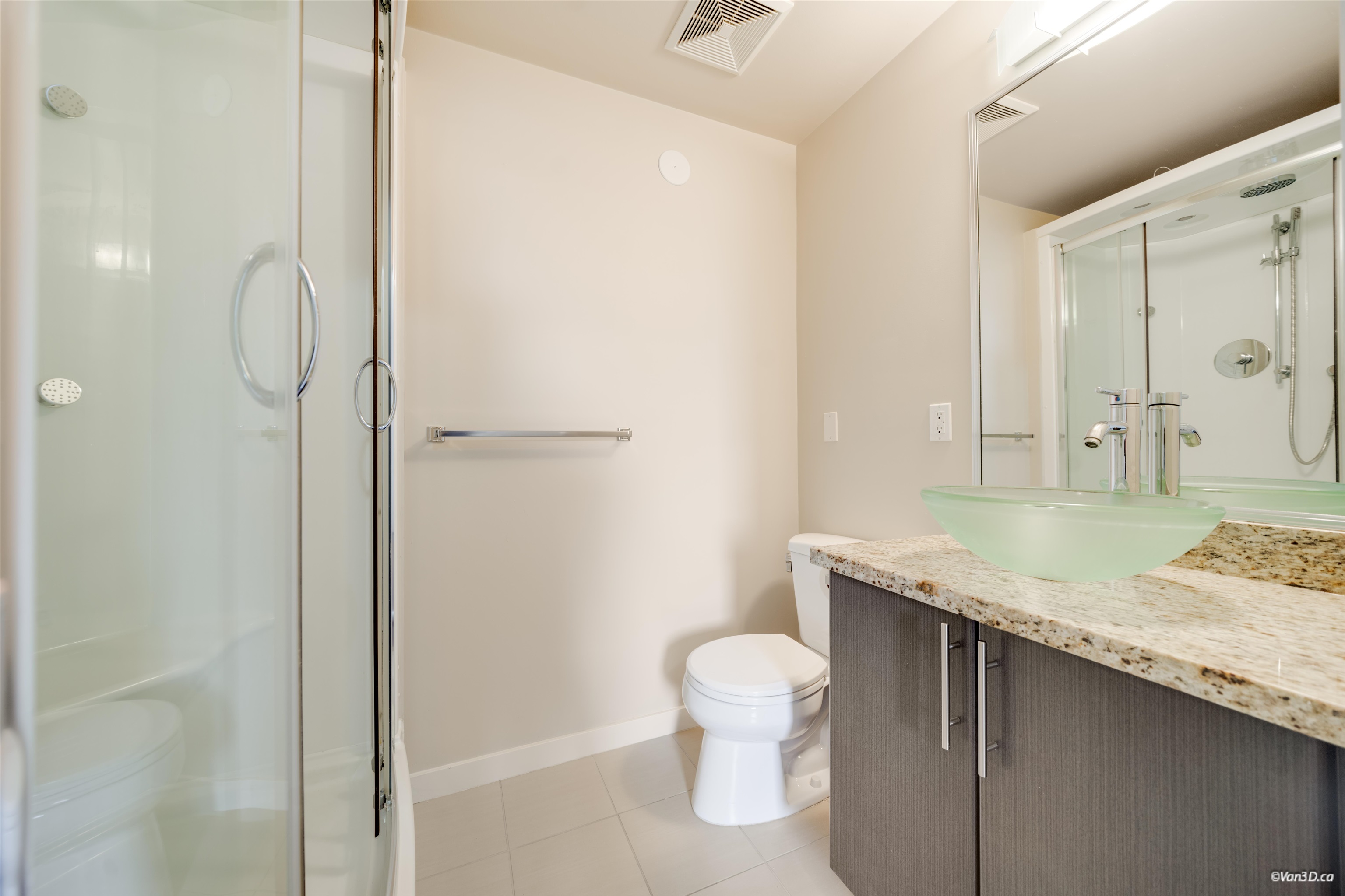 329 2239 KINGSWAY Unit: 329