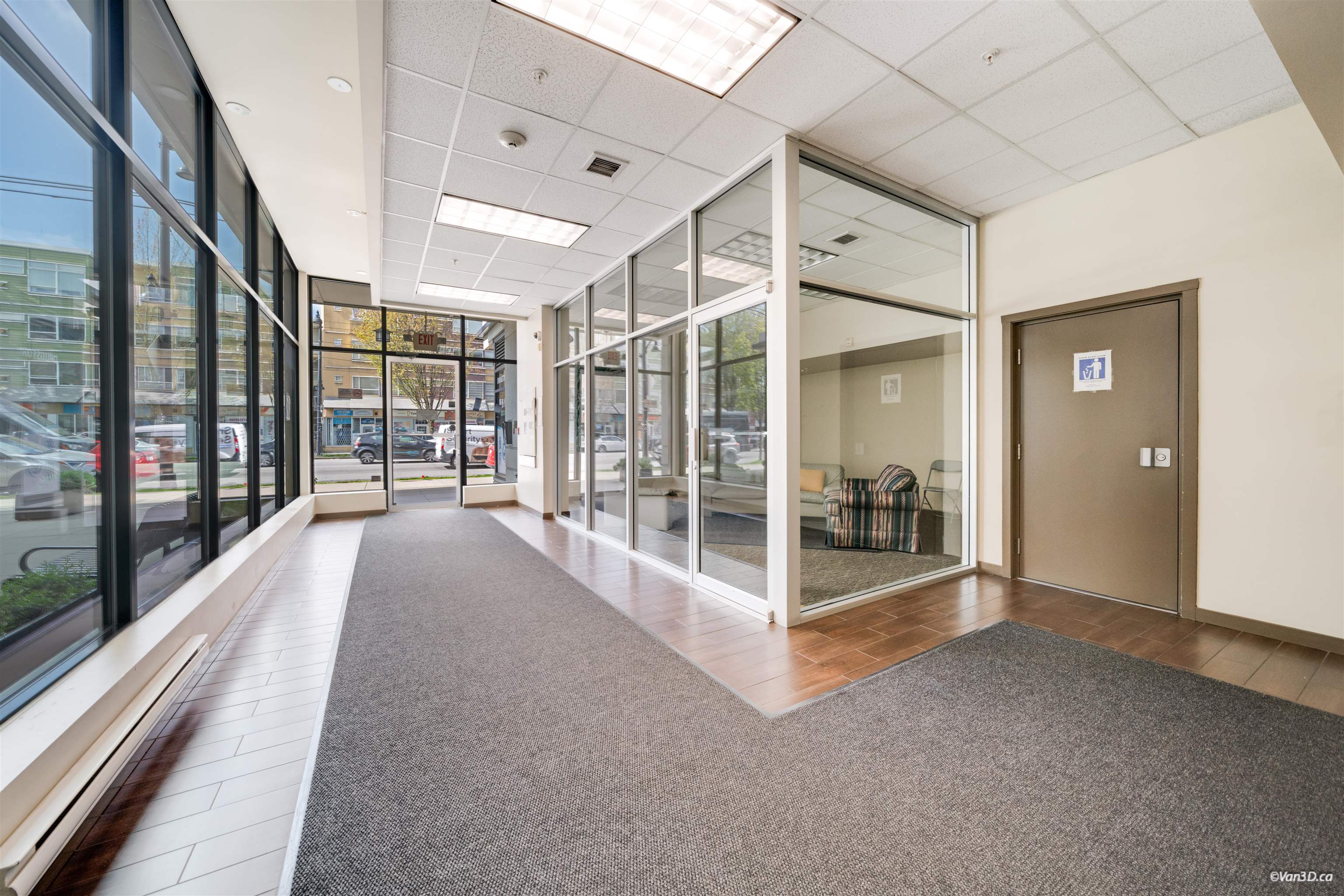 329 2239 KINGSWAY Unit: 329