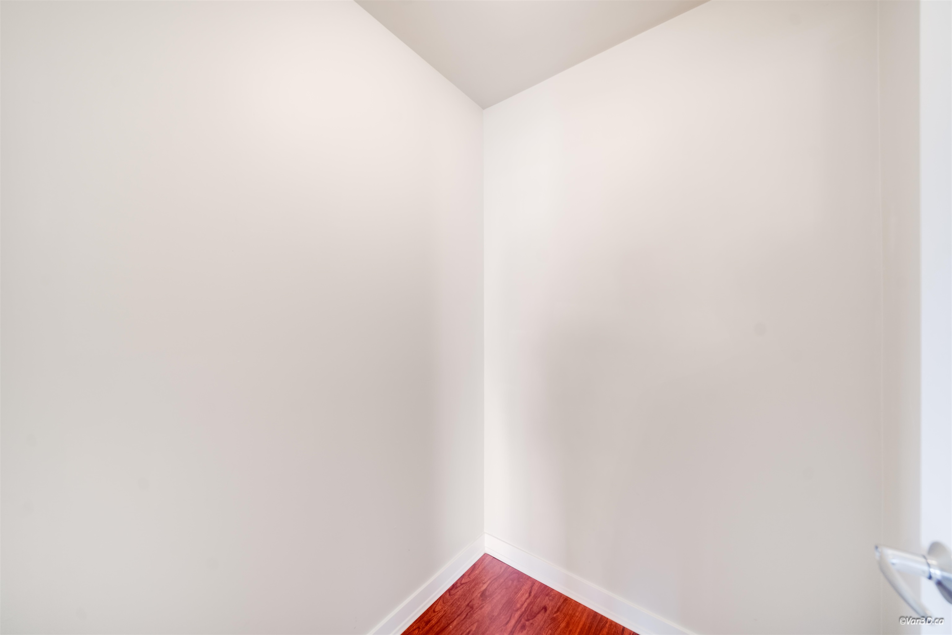 329 2239 KINGSWAY Unit: 329