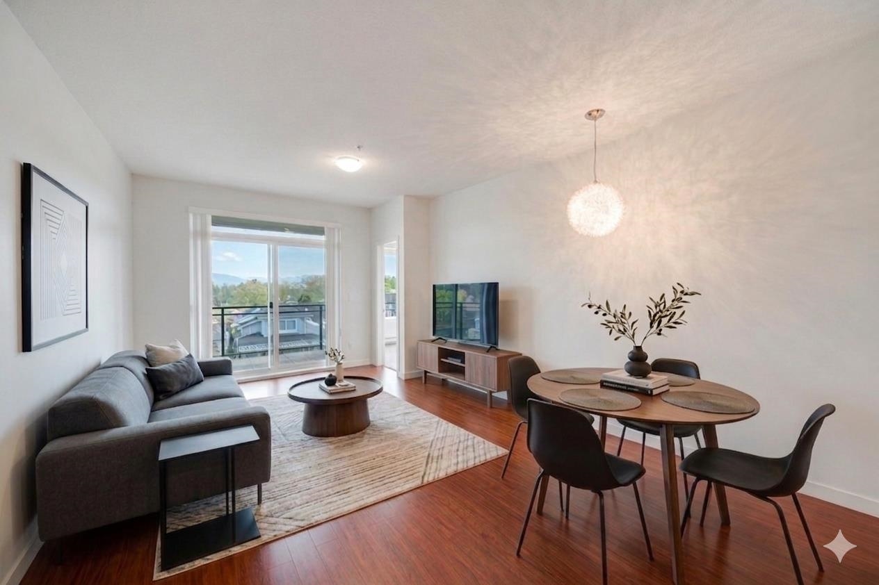 329 2239 KINGSWAY Unit: 329