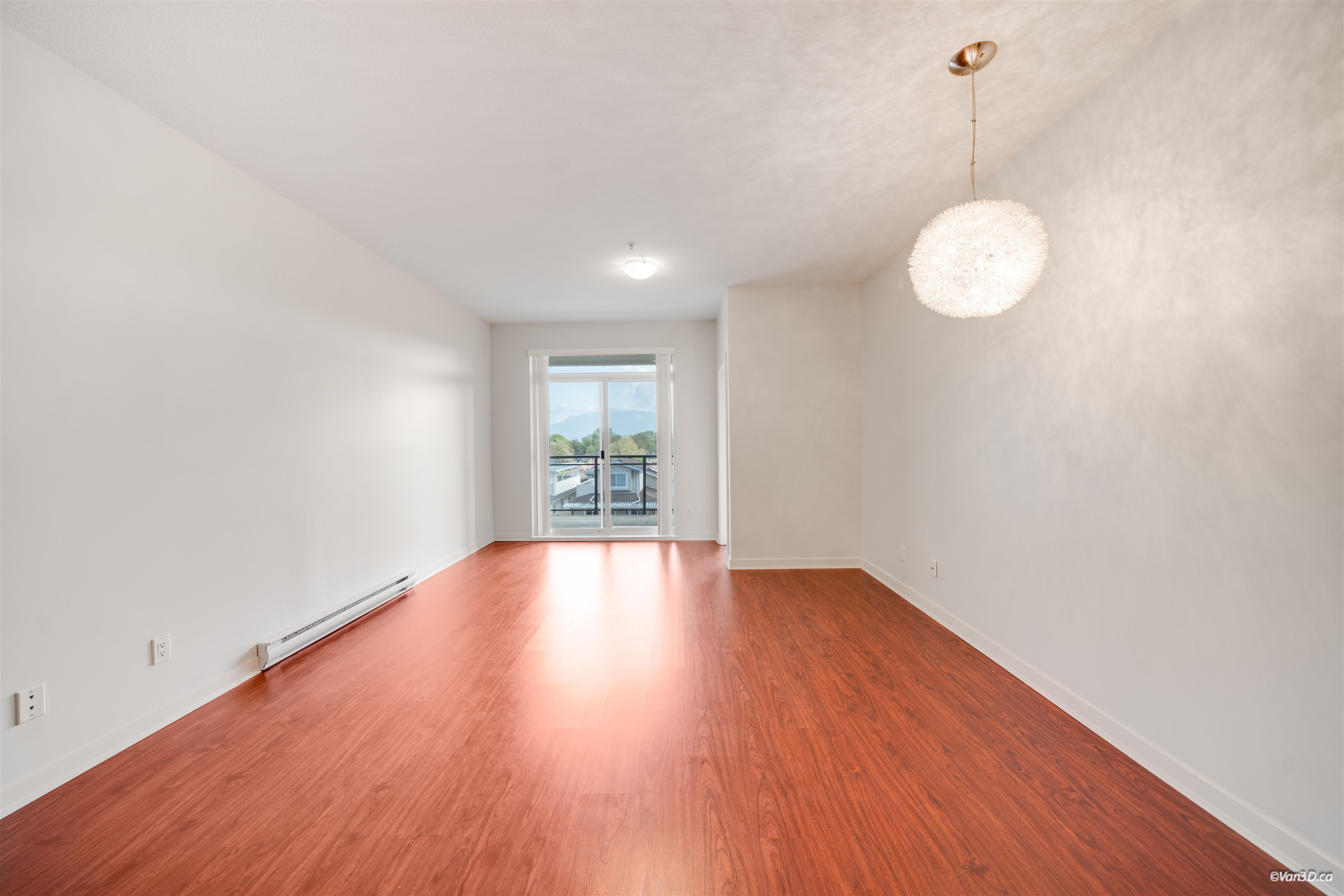 329 2239 KINGSWAY Unit: 329