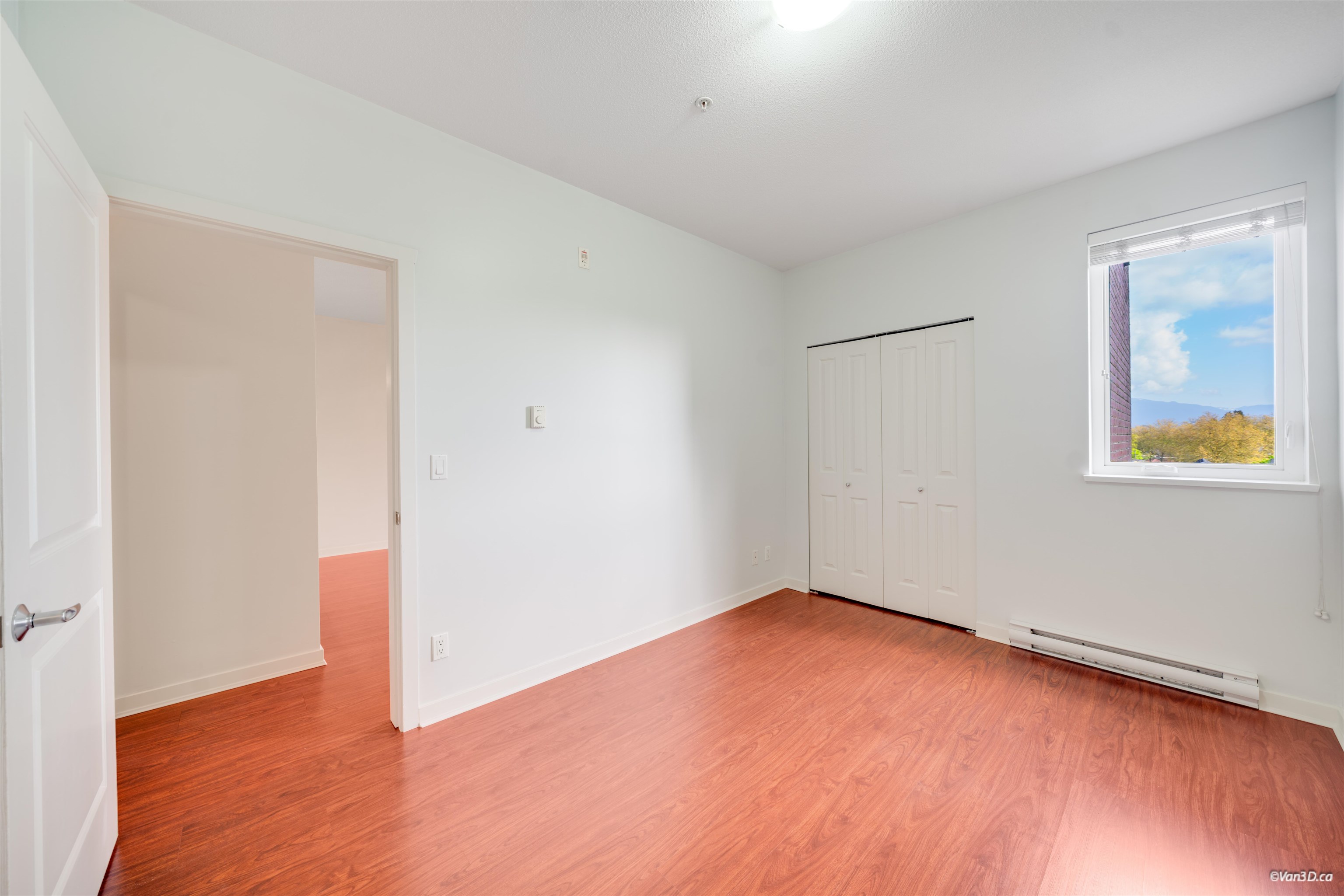 329 2239 KINGSWAY Unit: 329