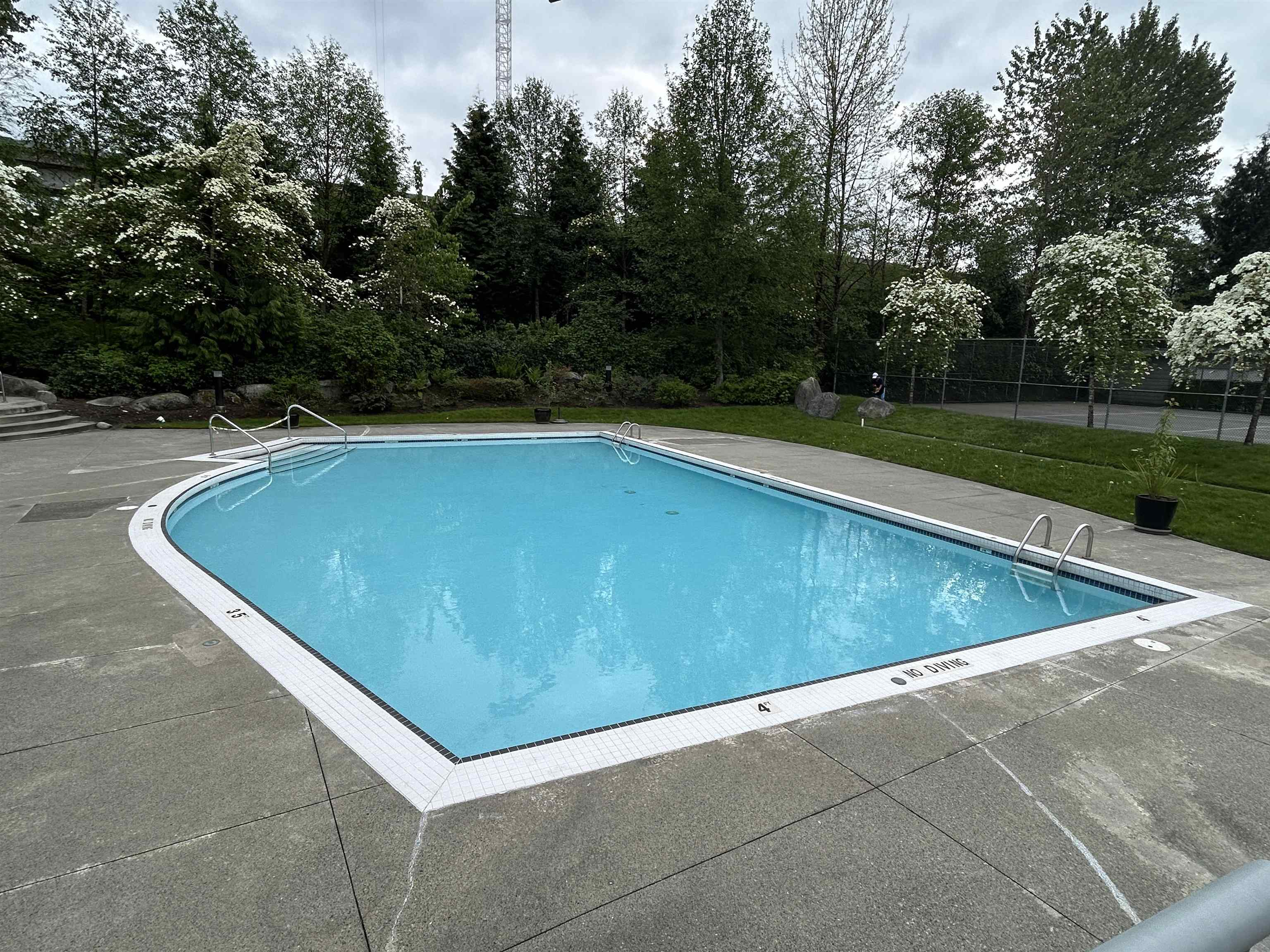 121 801 KLAHANIE DRIVE Unit: 121