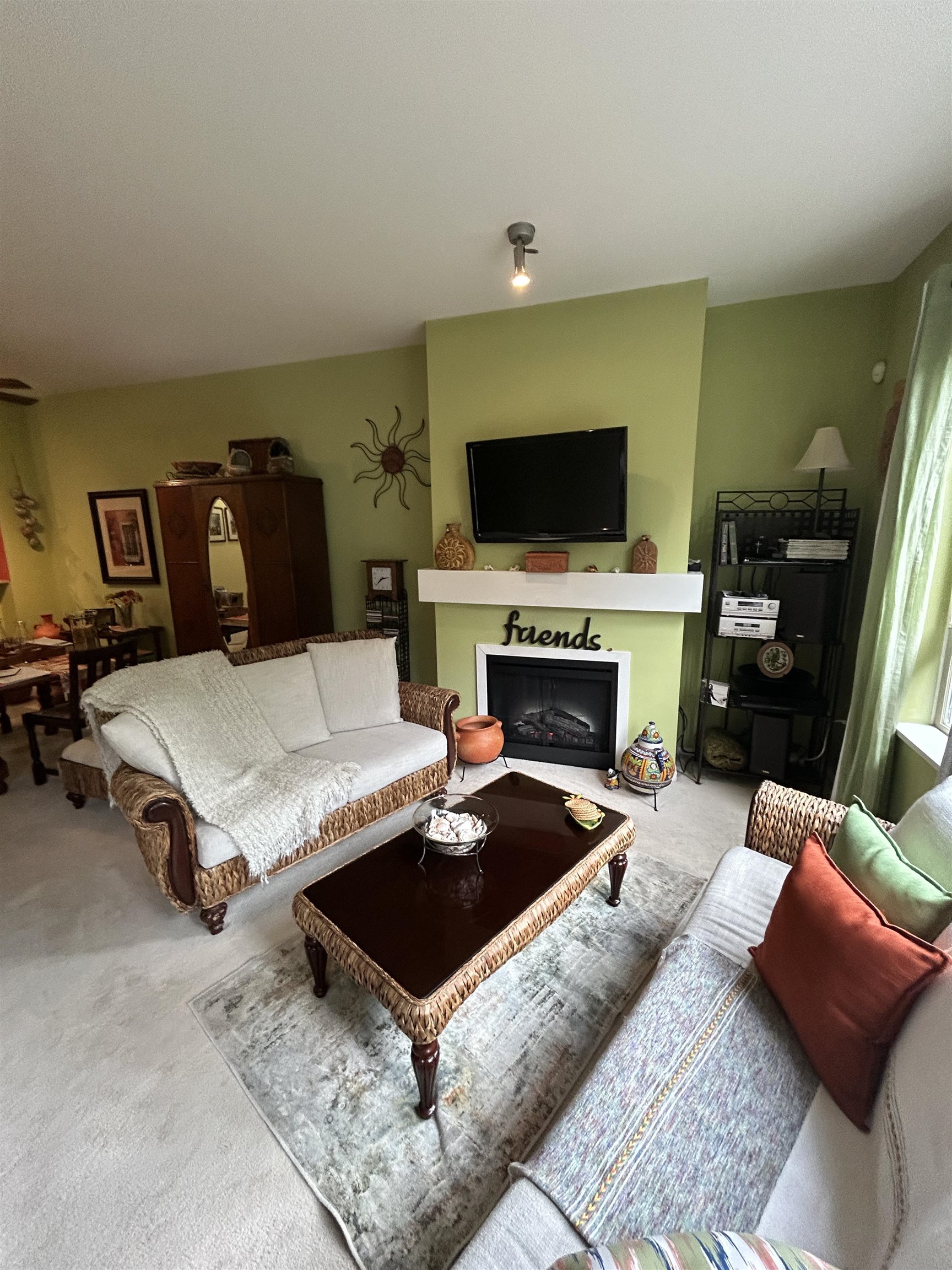 121 801 KLAHANIE DRIVE Unit: 121