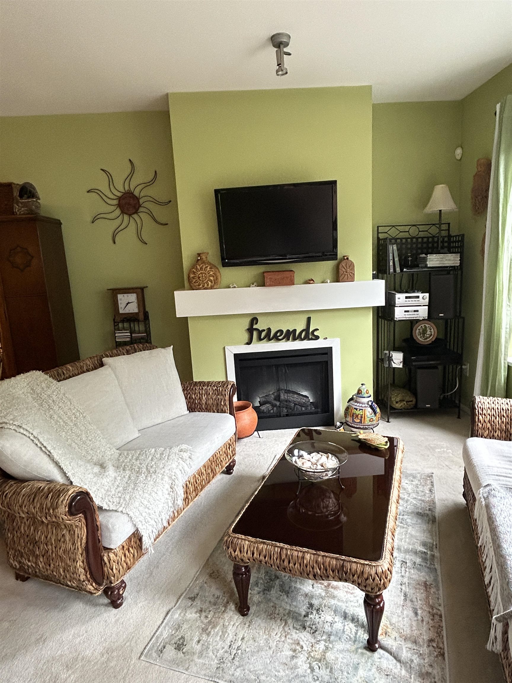121 801 KLAHANIE DRIVE Unit: 121