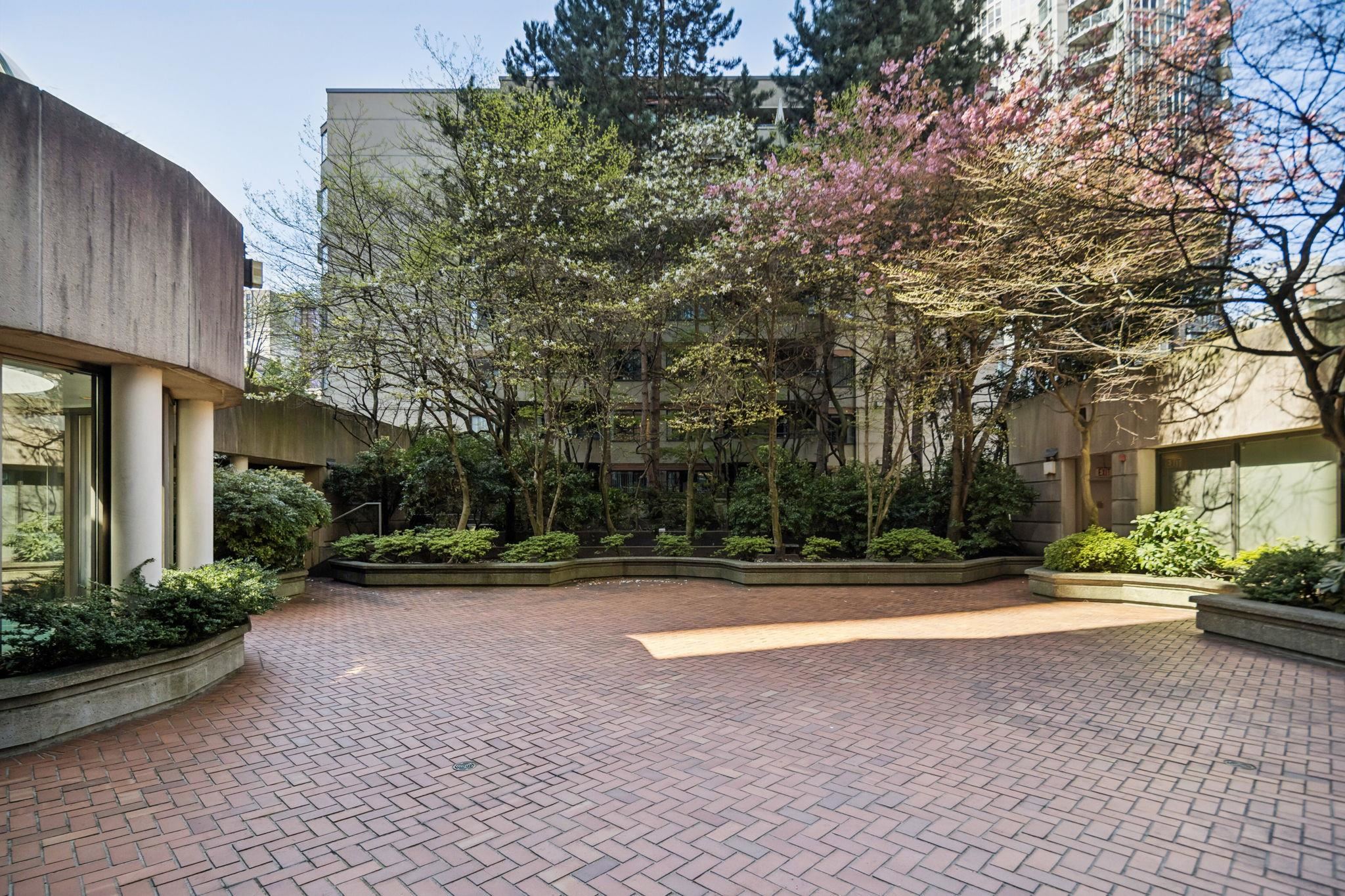 2301 909 BURRARD STREET Unit: 2301