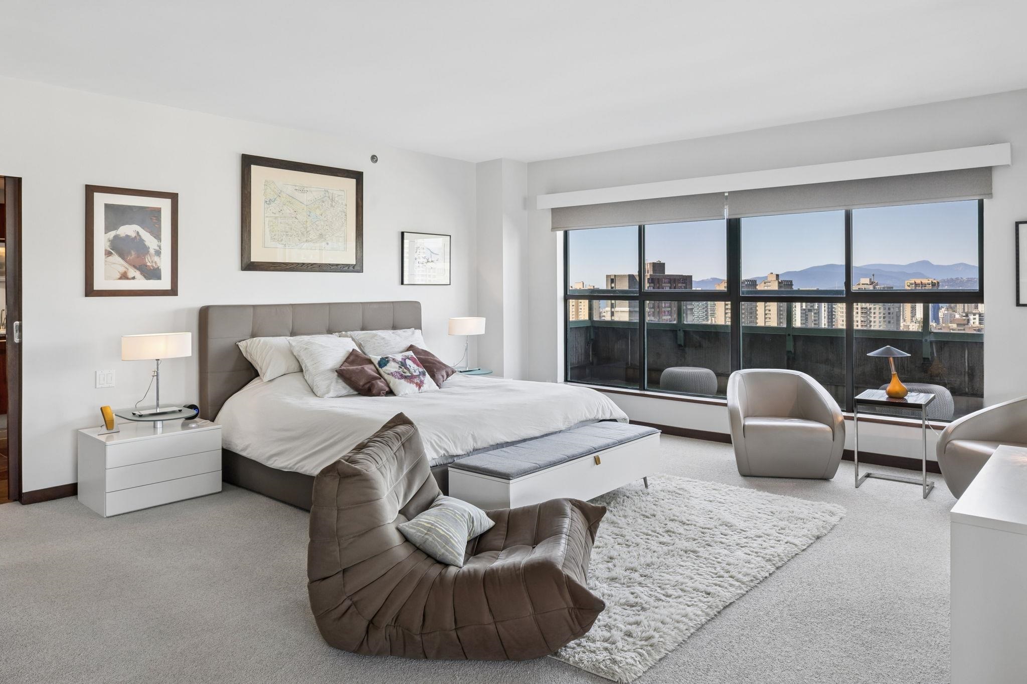 2301 909 BURRARD STREET Unit: 2301